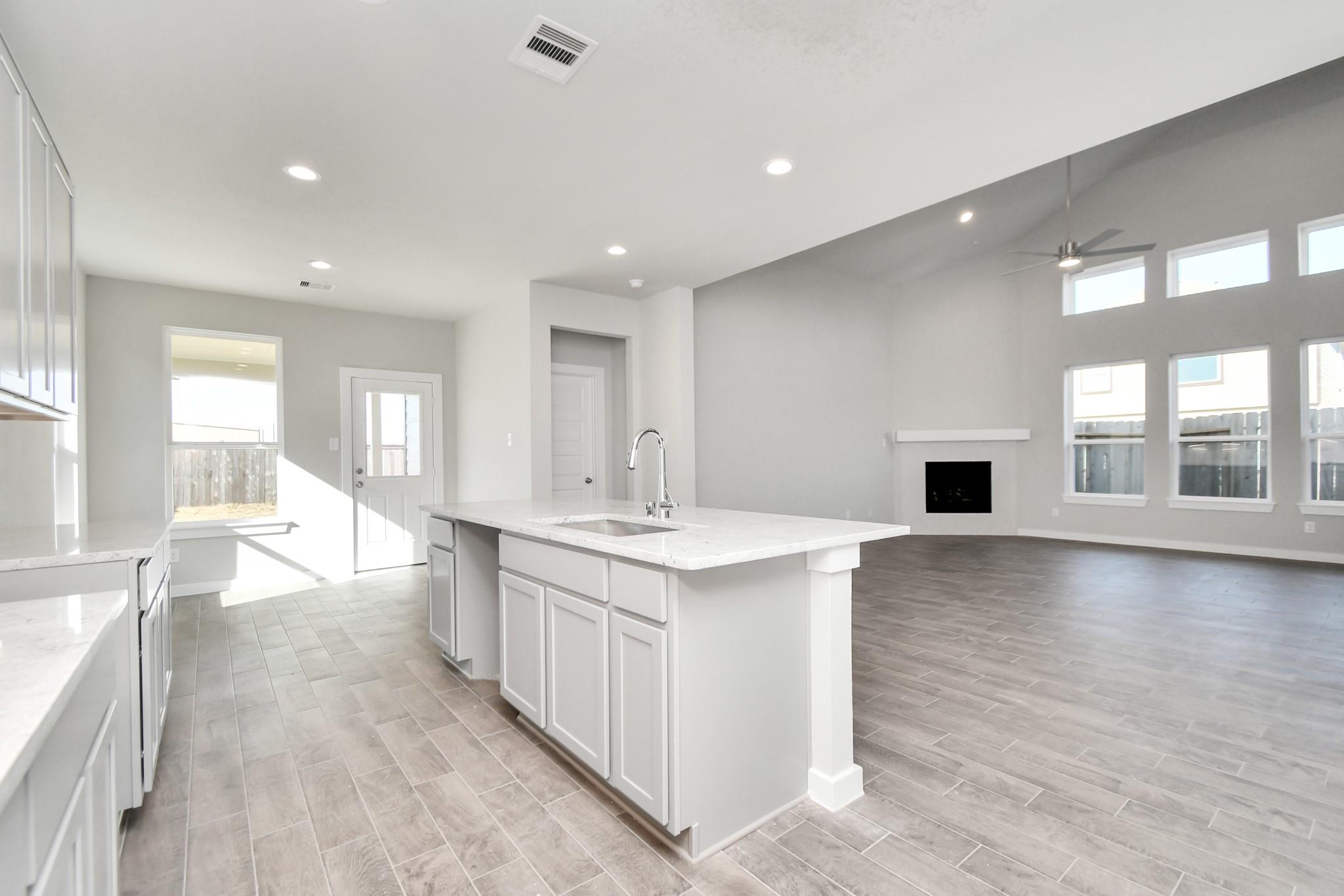 2207 Demeter Place, Fresno Tx 77545 Property Photo 10