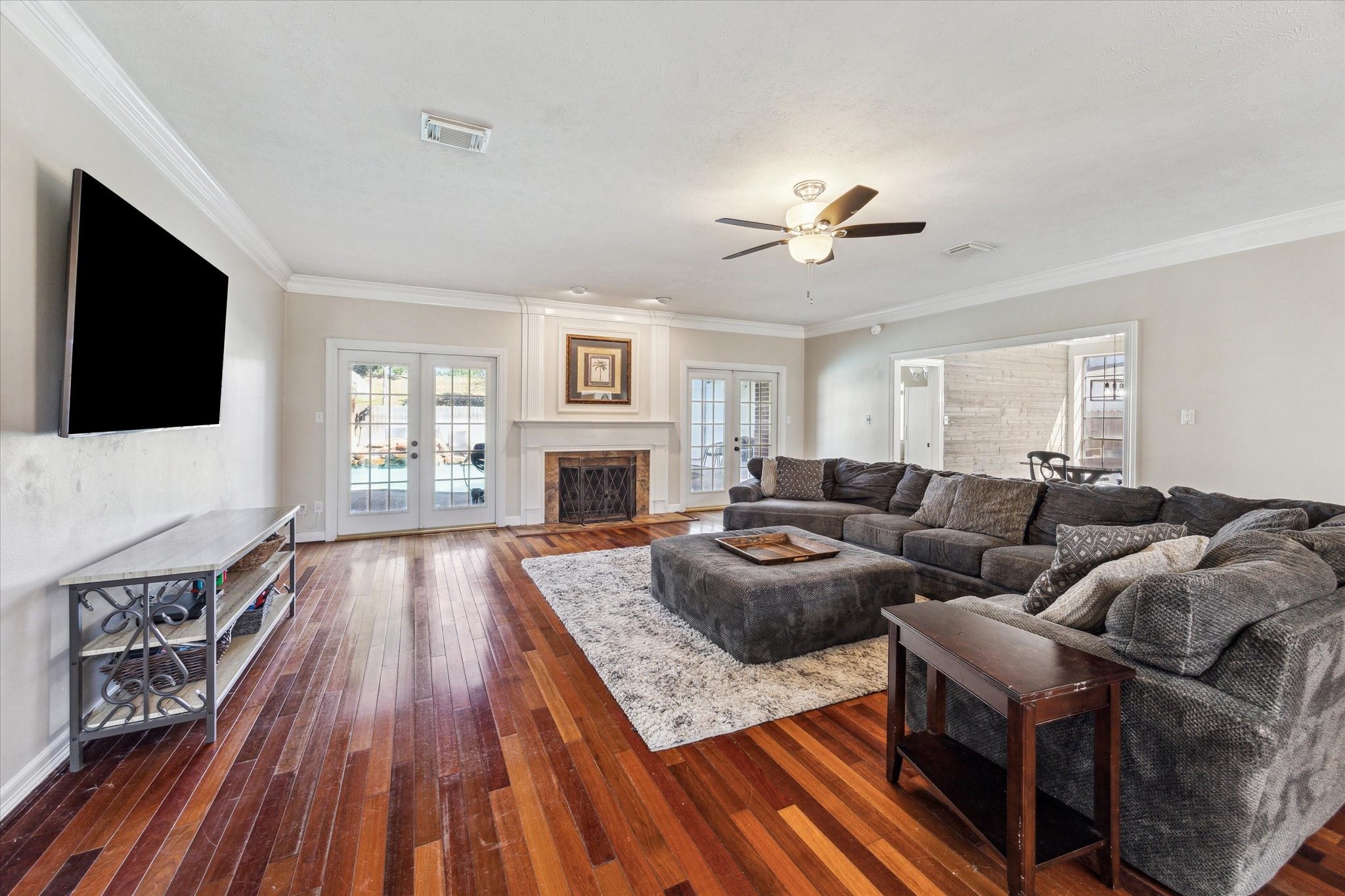 1319 Breezy Bend Drive Property Photo 8