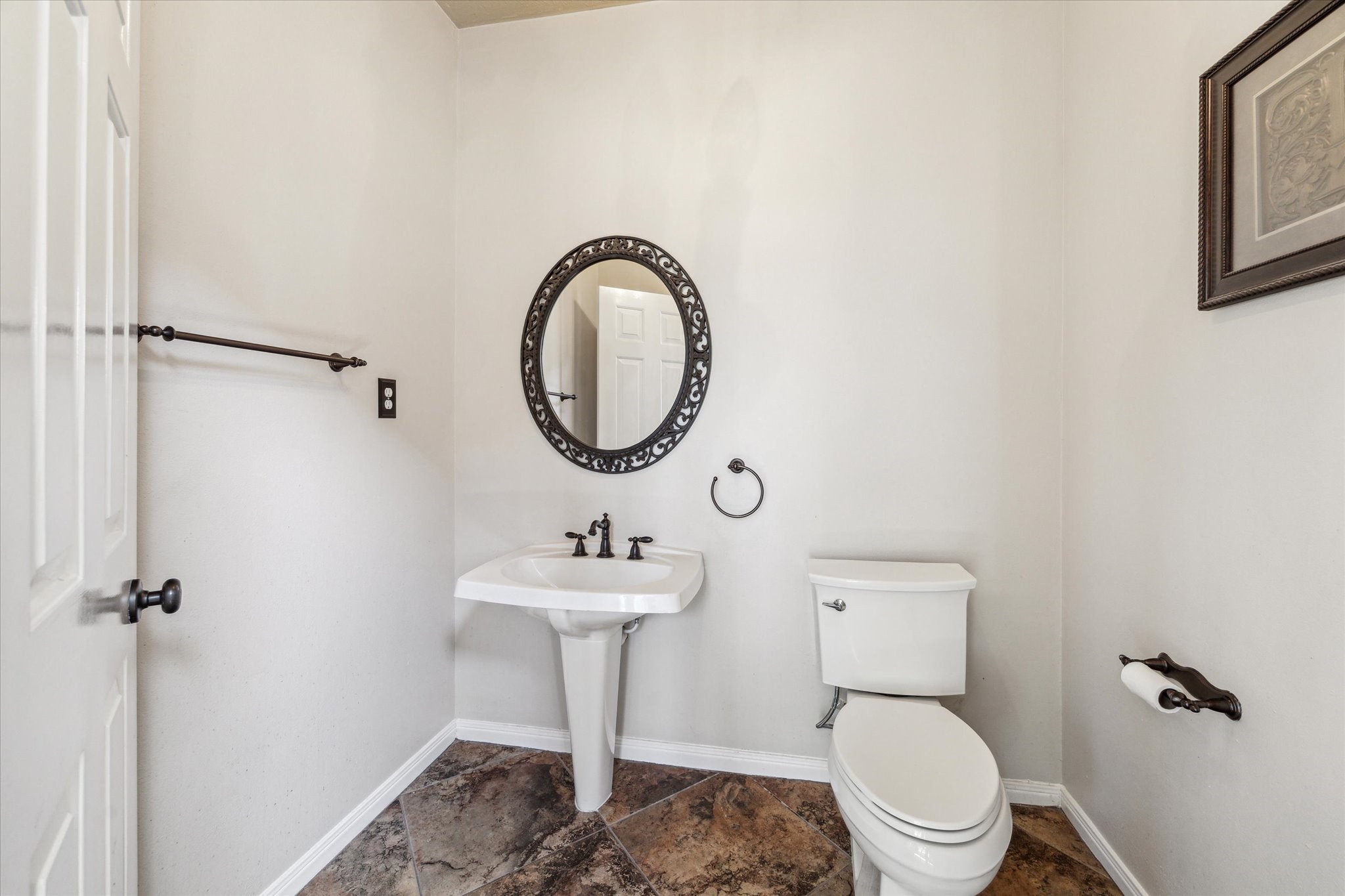 1319 Breezy Bend Drive Property Photo 10