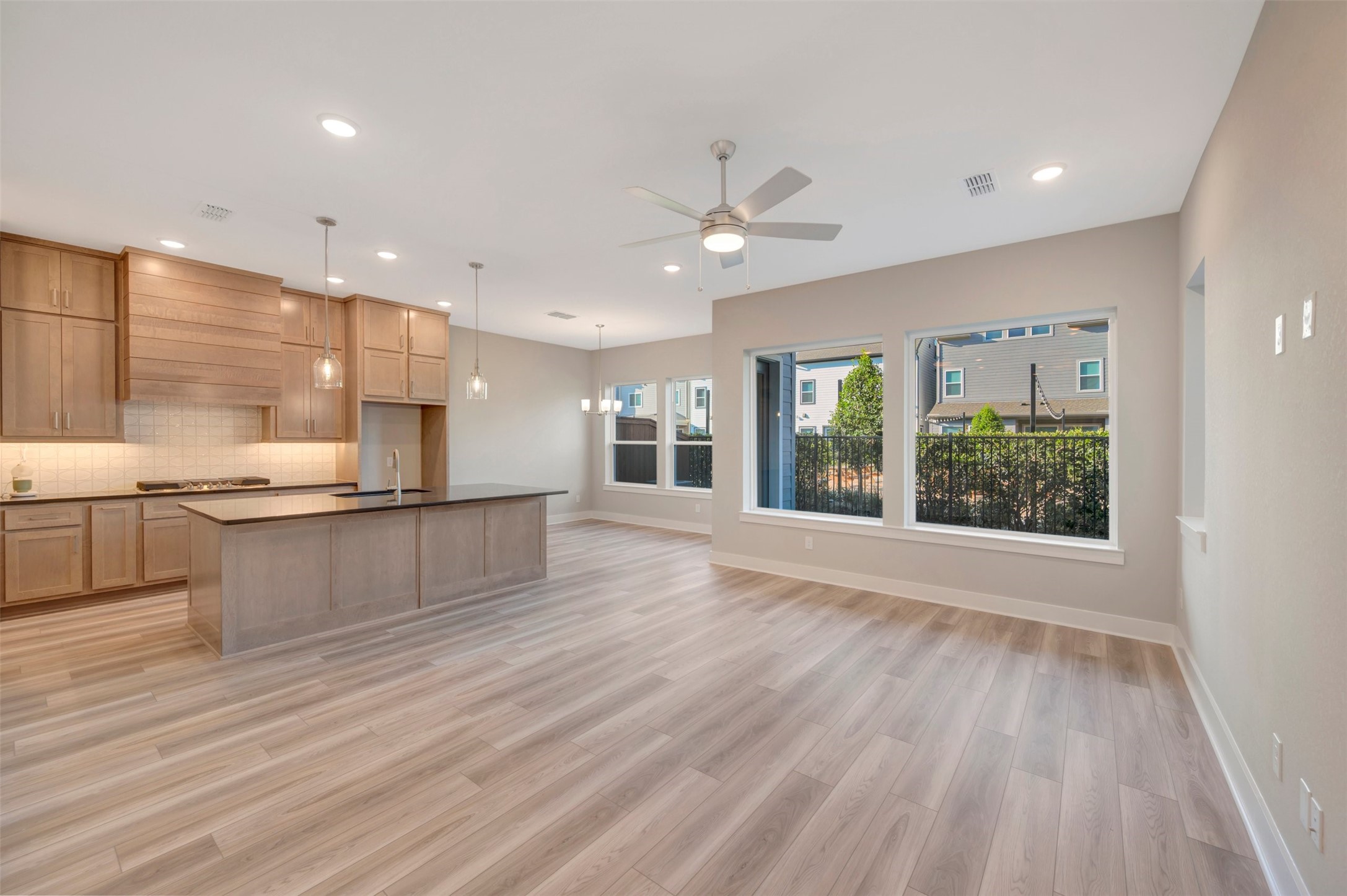 16022 Hayes Park Drive Property Photo 21
