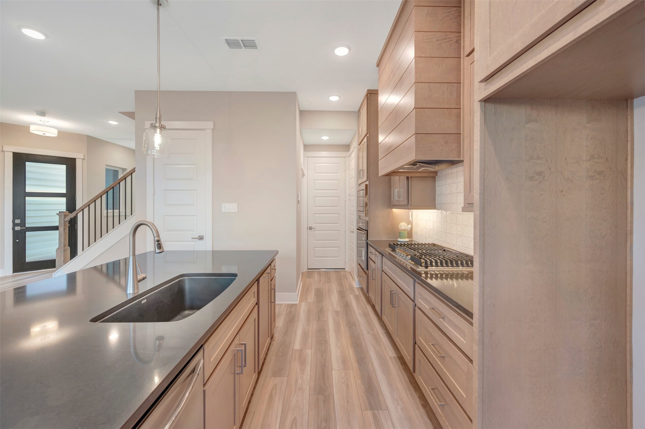 16022 Hayes Park Drive Property Photo 27