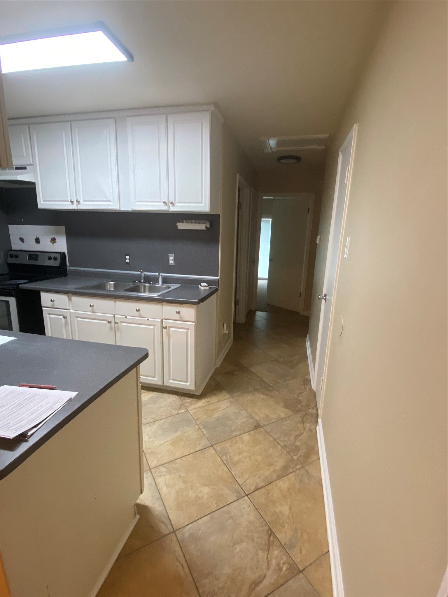 1711 Canary Circle Property Photo 3