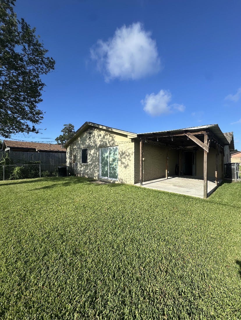 1711 Canary Circle Property Photo 15
