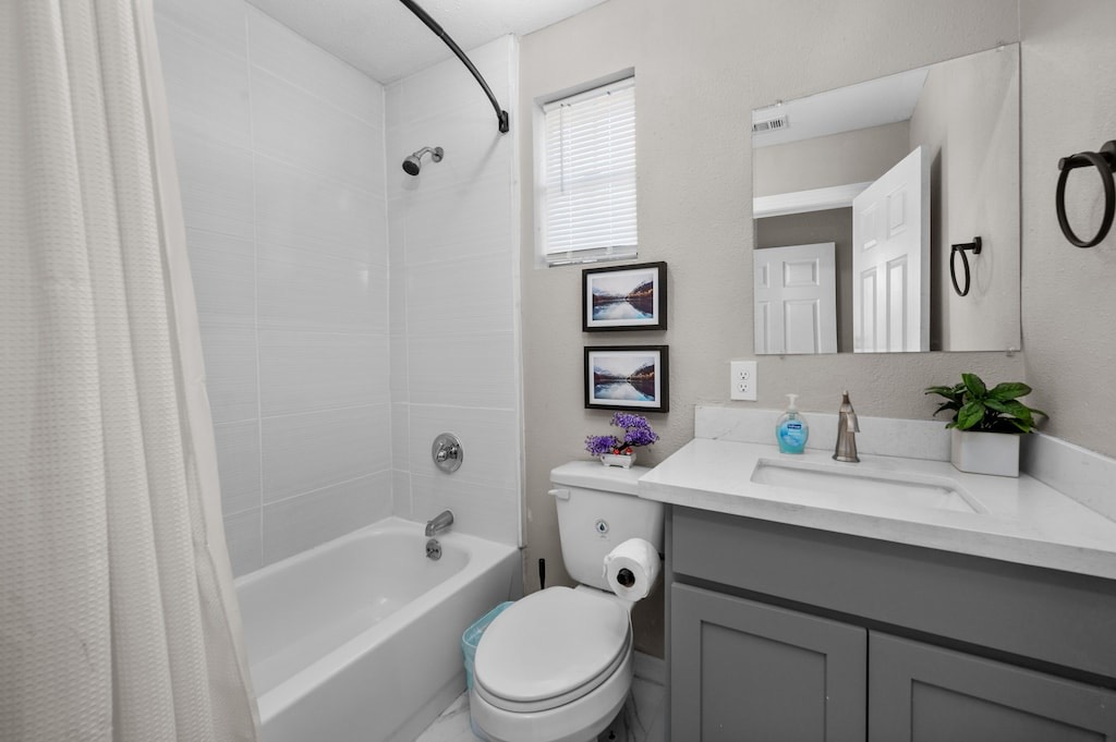 2504 Ferguson Way Property Photo 11