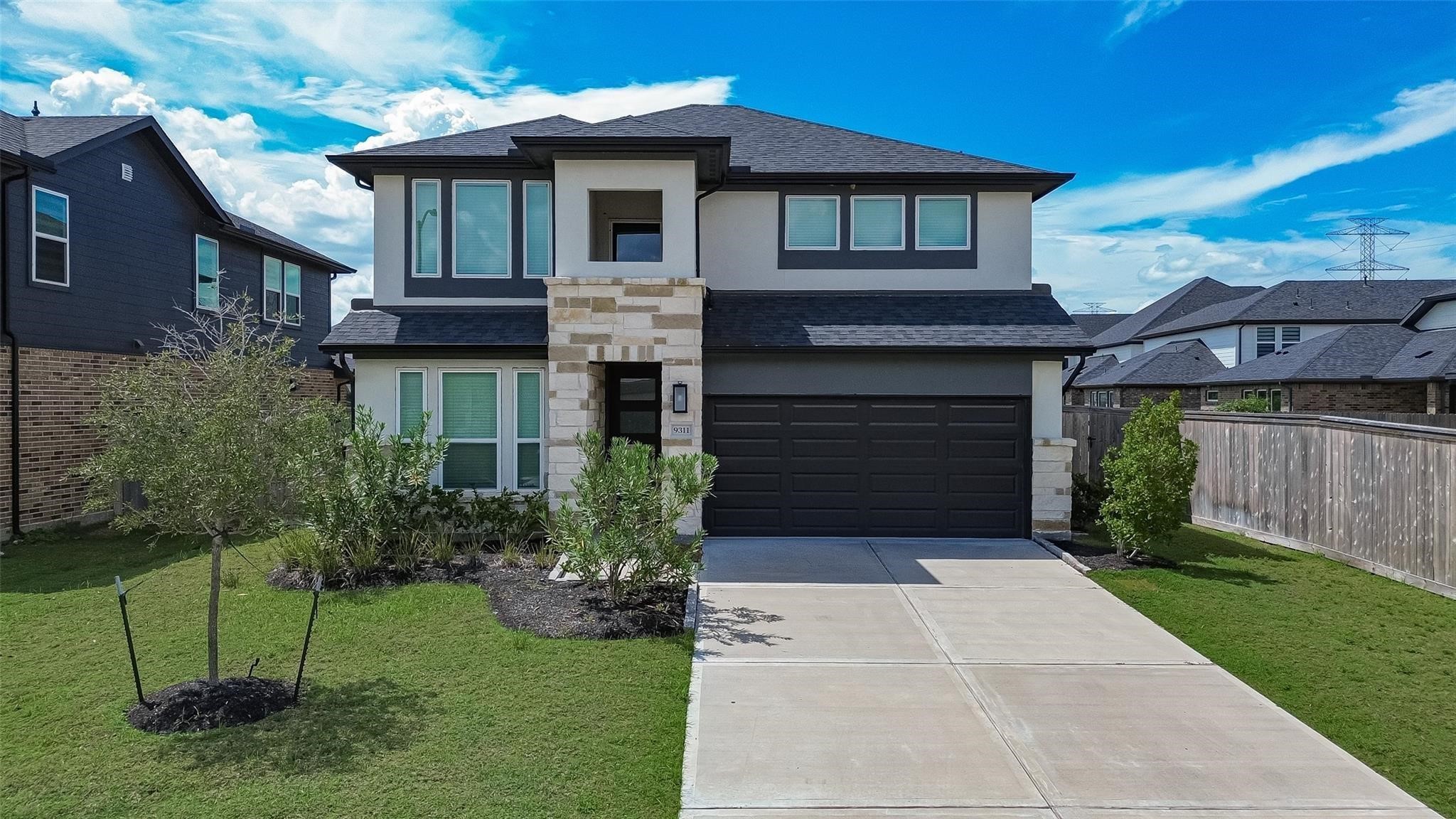 9311 Baradine Grove Lane Property Photo 1