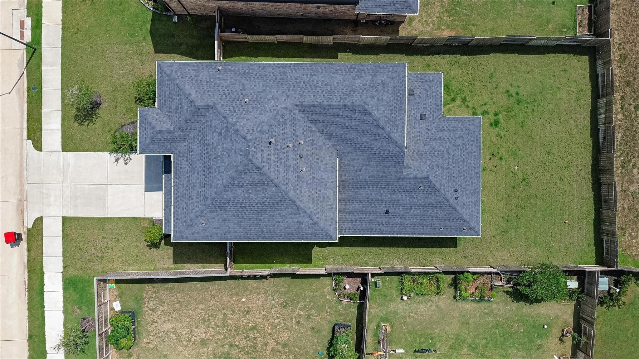 9311 Baradine Grove Lane Property Photo 4