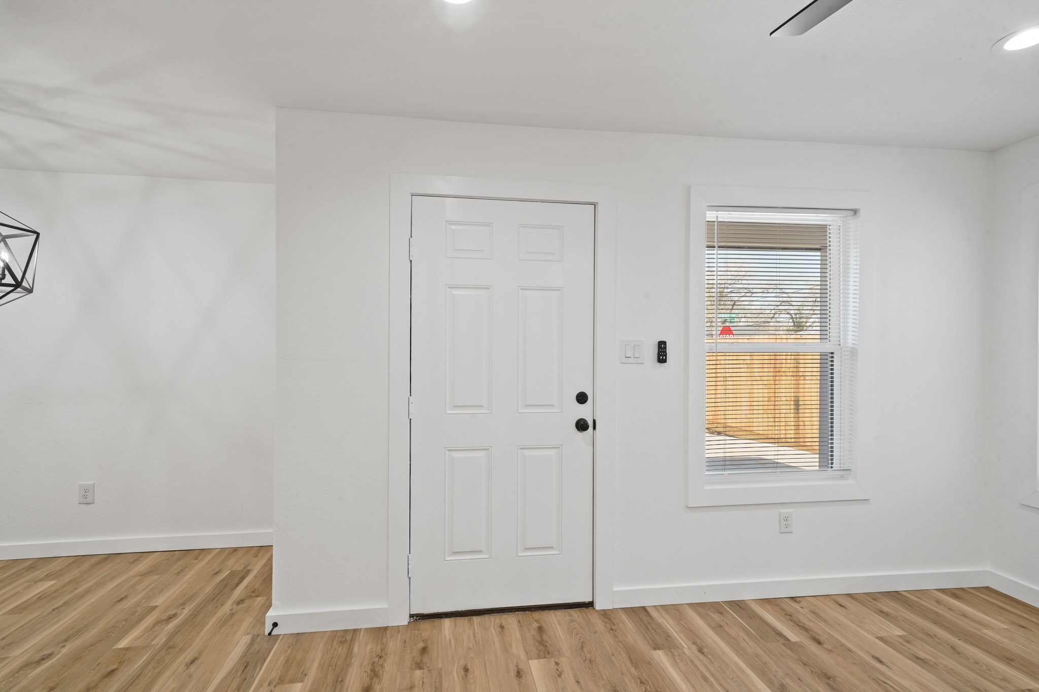 4154 Erby Street Property Photo 4