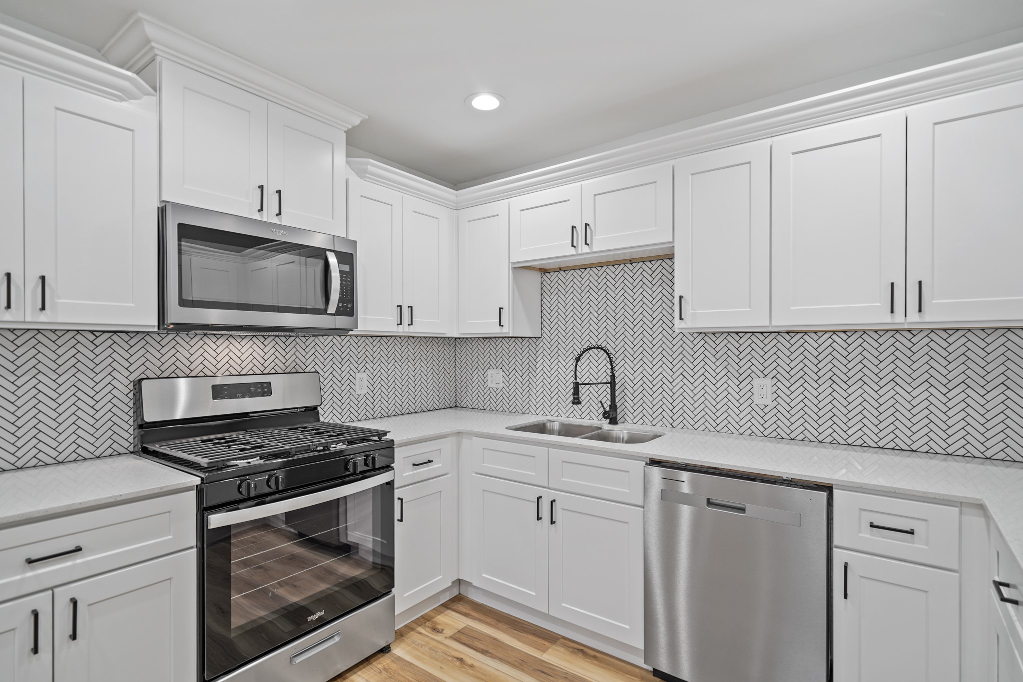 4154 Erby Street Property Photo 10