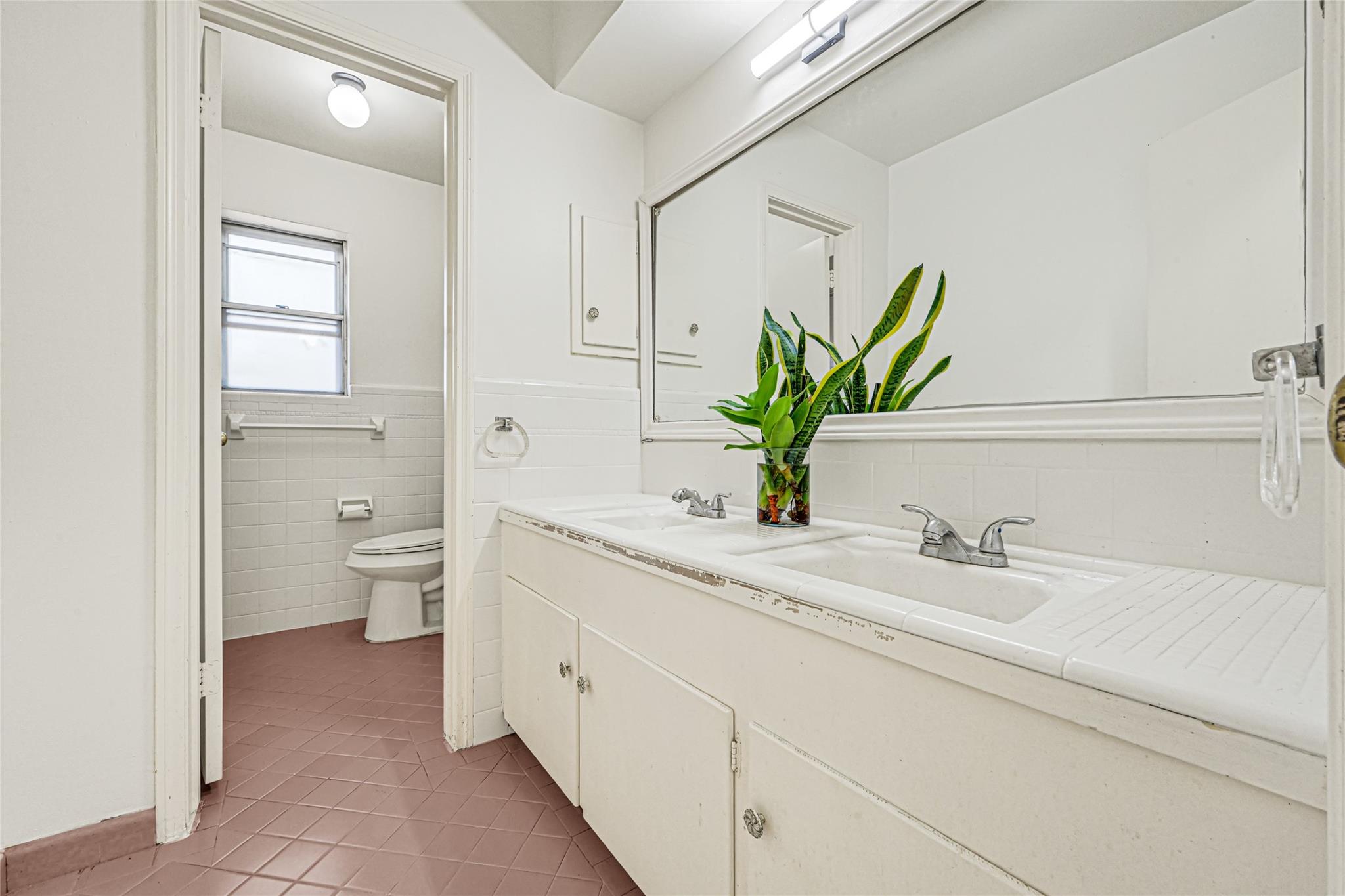 7702 Dashwood Drive Property Photo 21