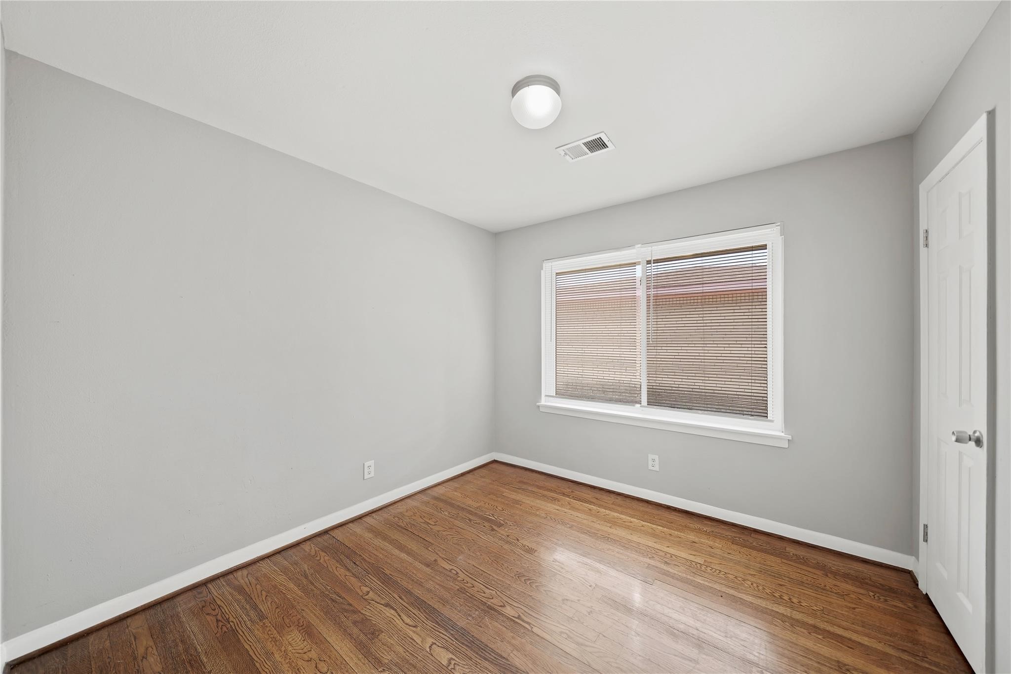 2835 Dragonwick Drive Property Photo 11
