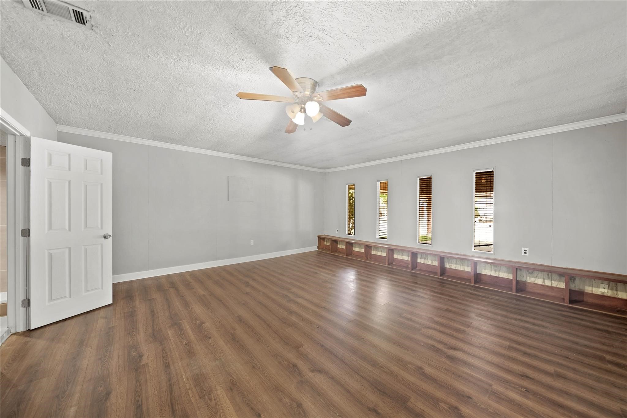2835 Dragonwick Drive Property Photo 17