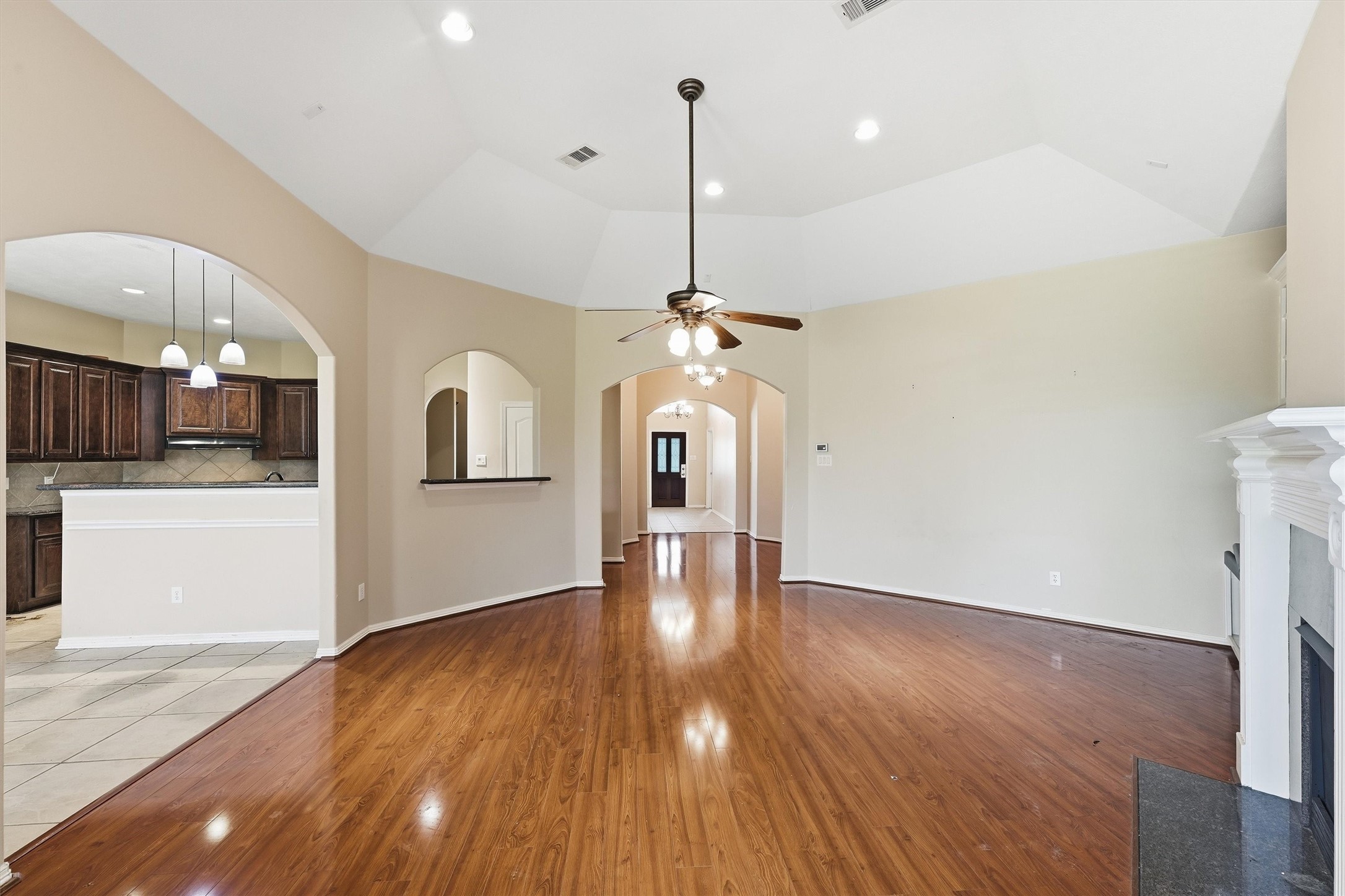 4714 Kings Way Property Photo 10