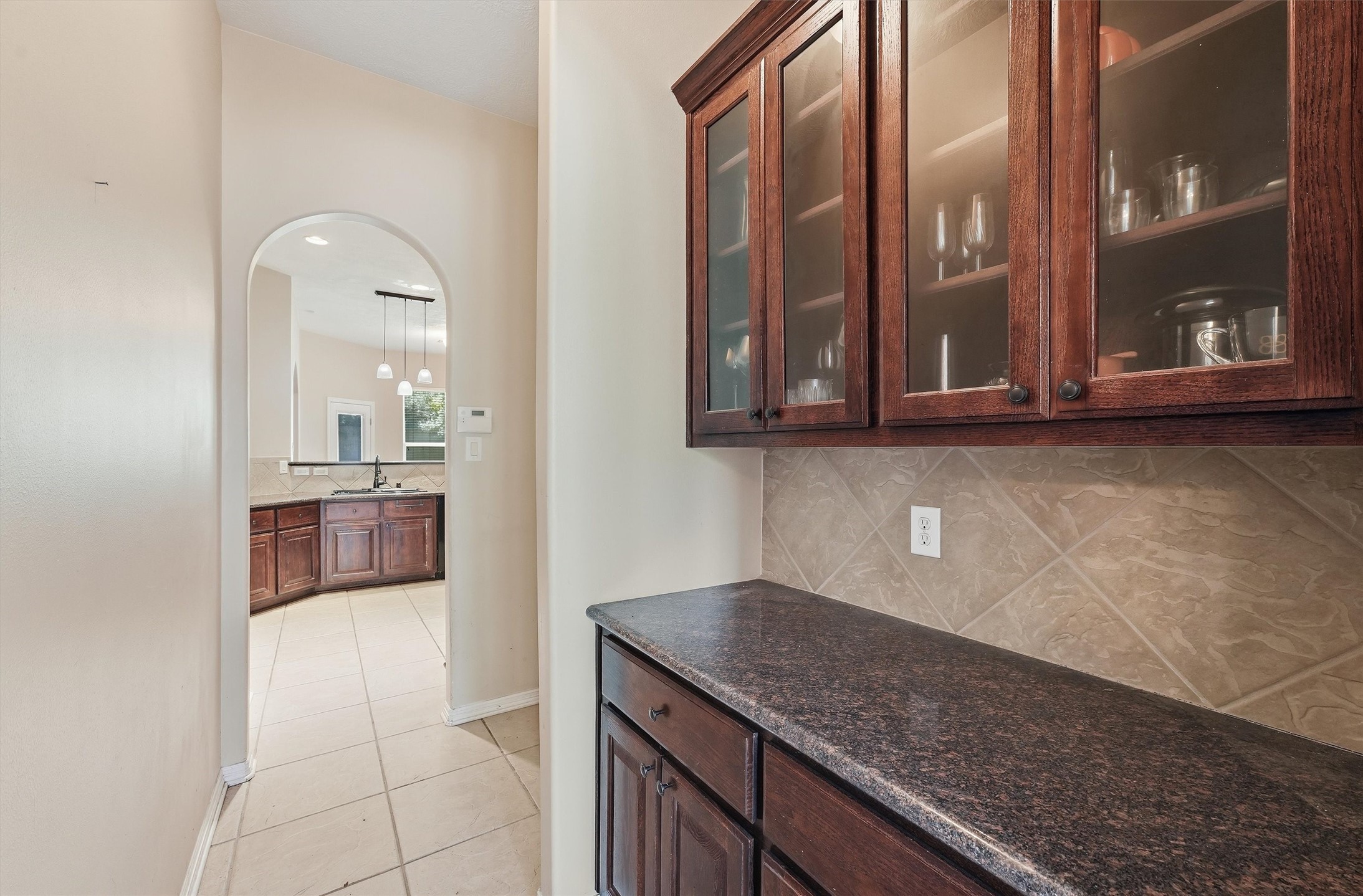 4714 Kings Way Property Photo 13