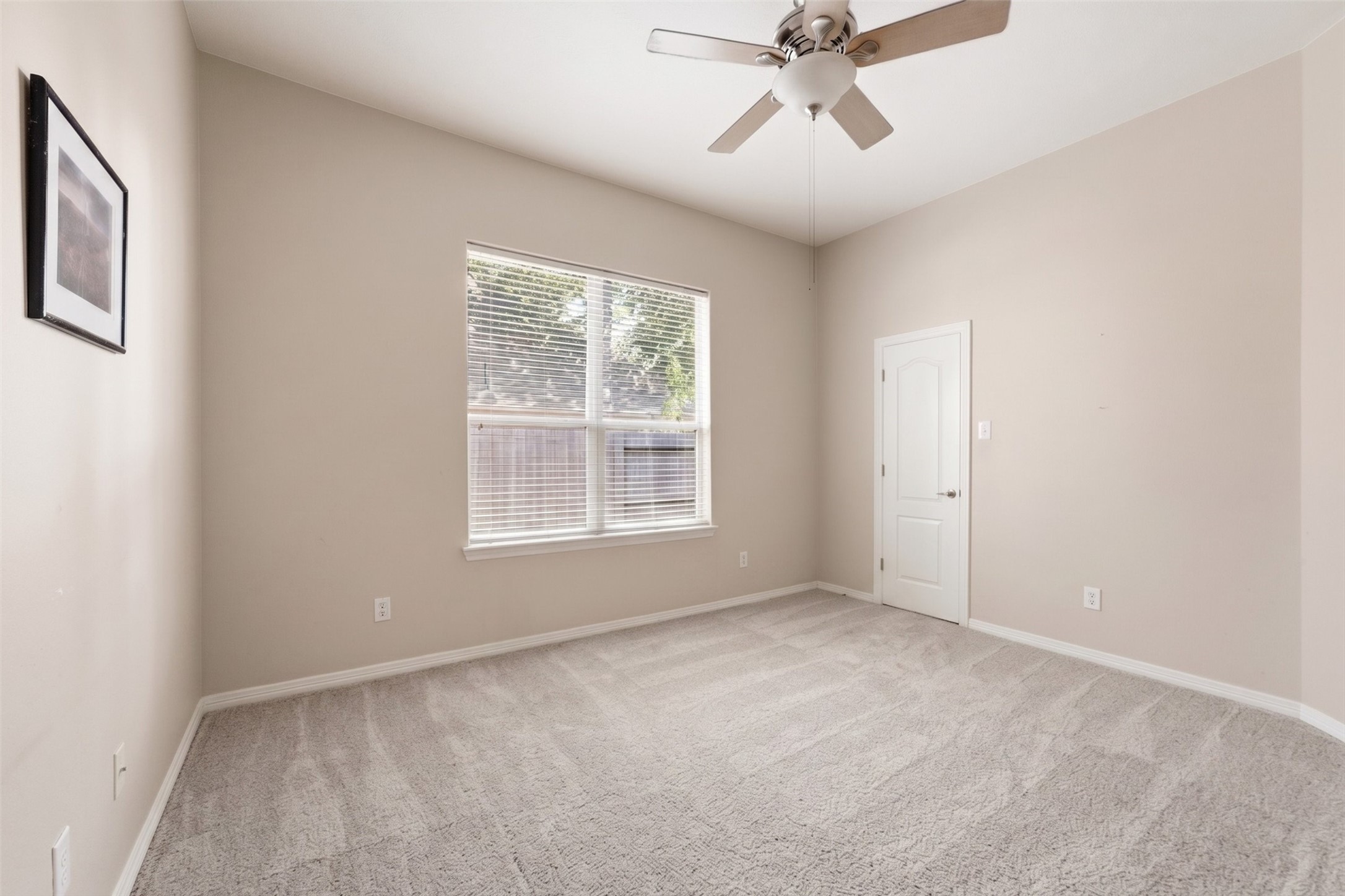 4714 Kings Way Property Photo 26