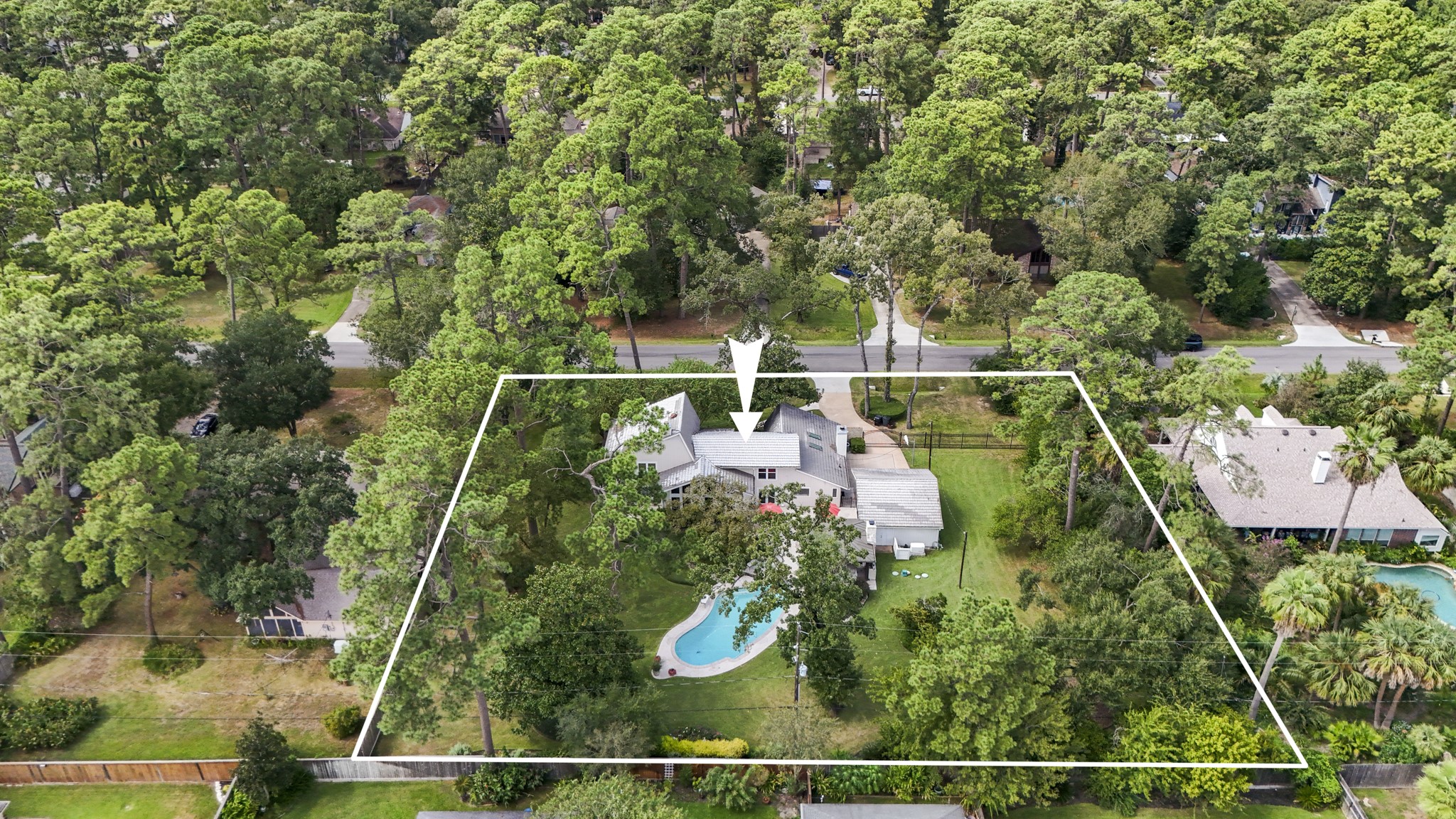 13014 King Circle Property Photo 6