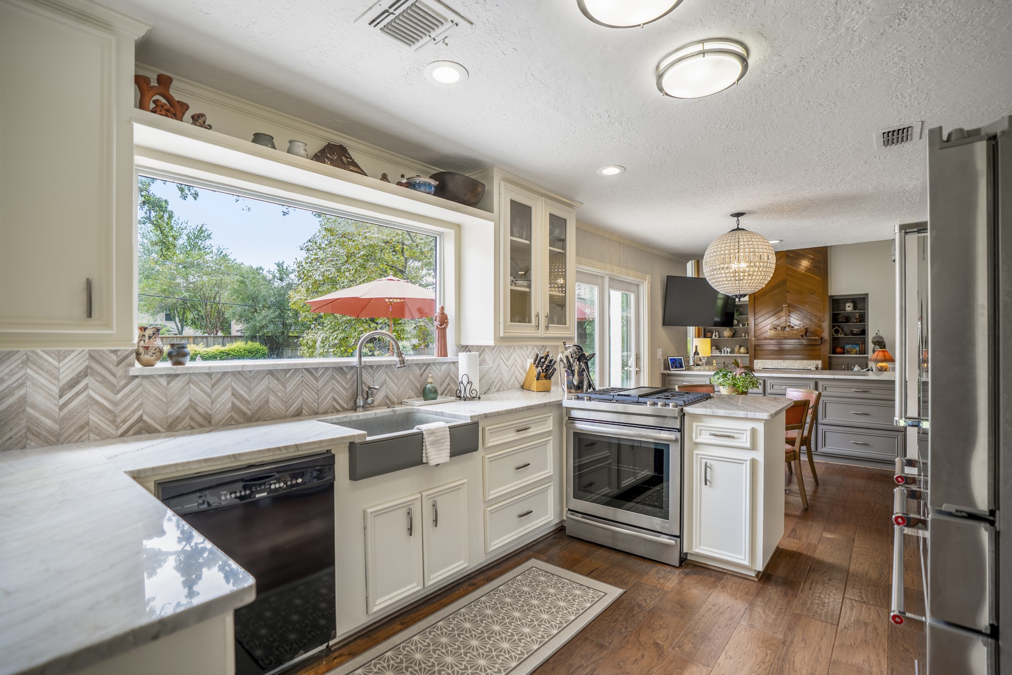 13014 King Circle Property Photo 17