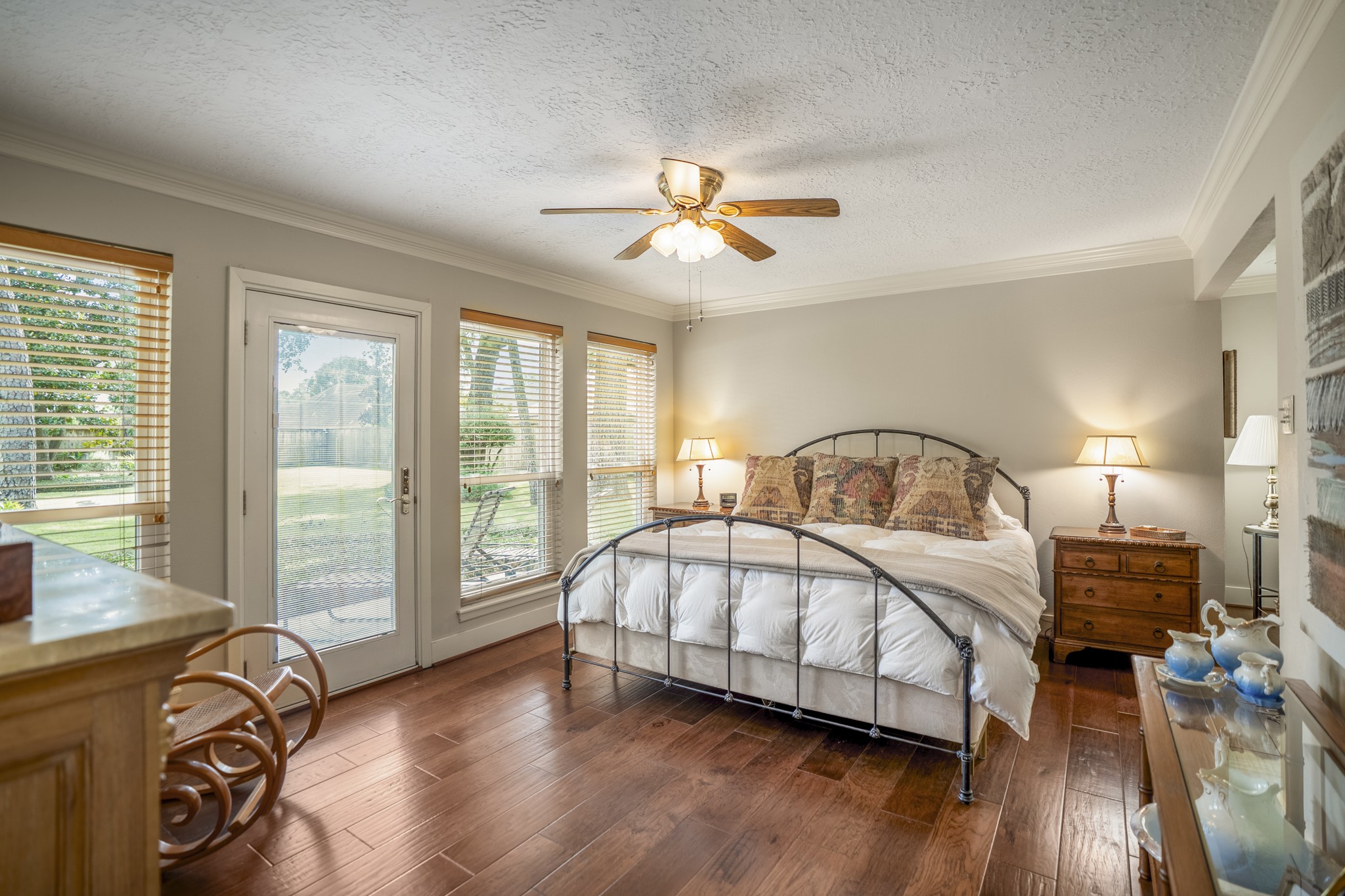 13014 King Circle Property Photo 28