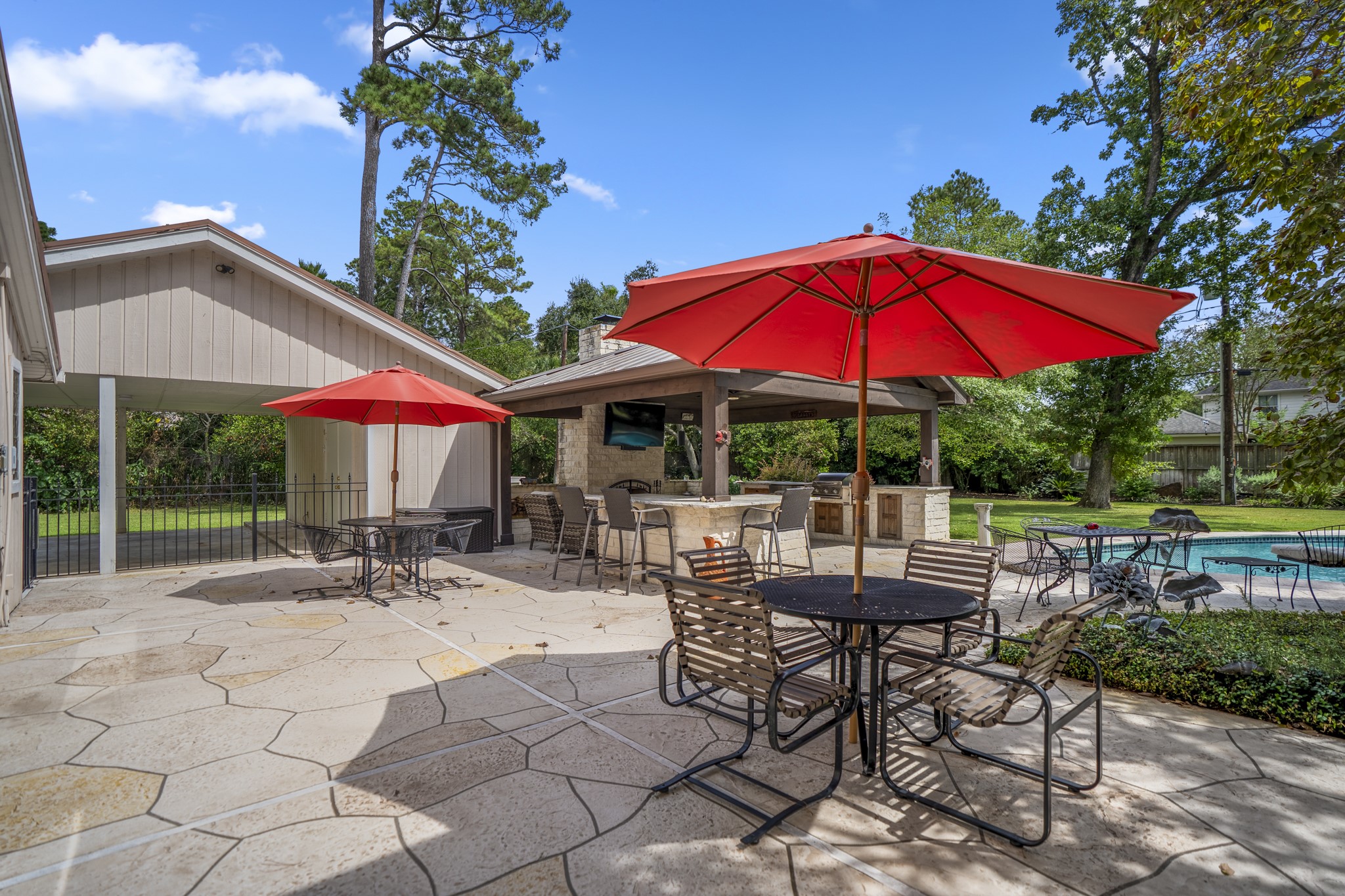 13014 King Circle Property Photo 42