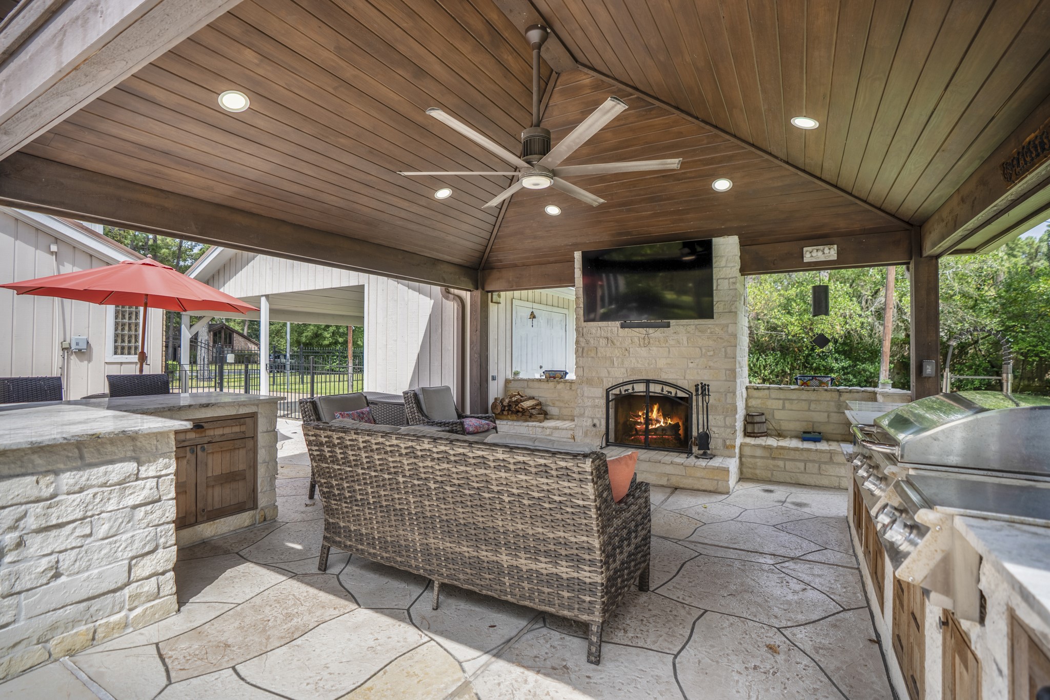 13014 King Circle Property Photo 46