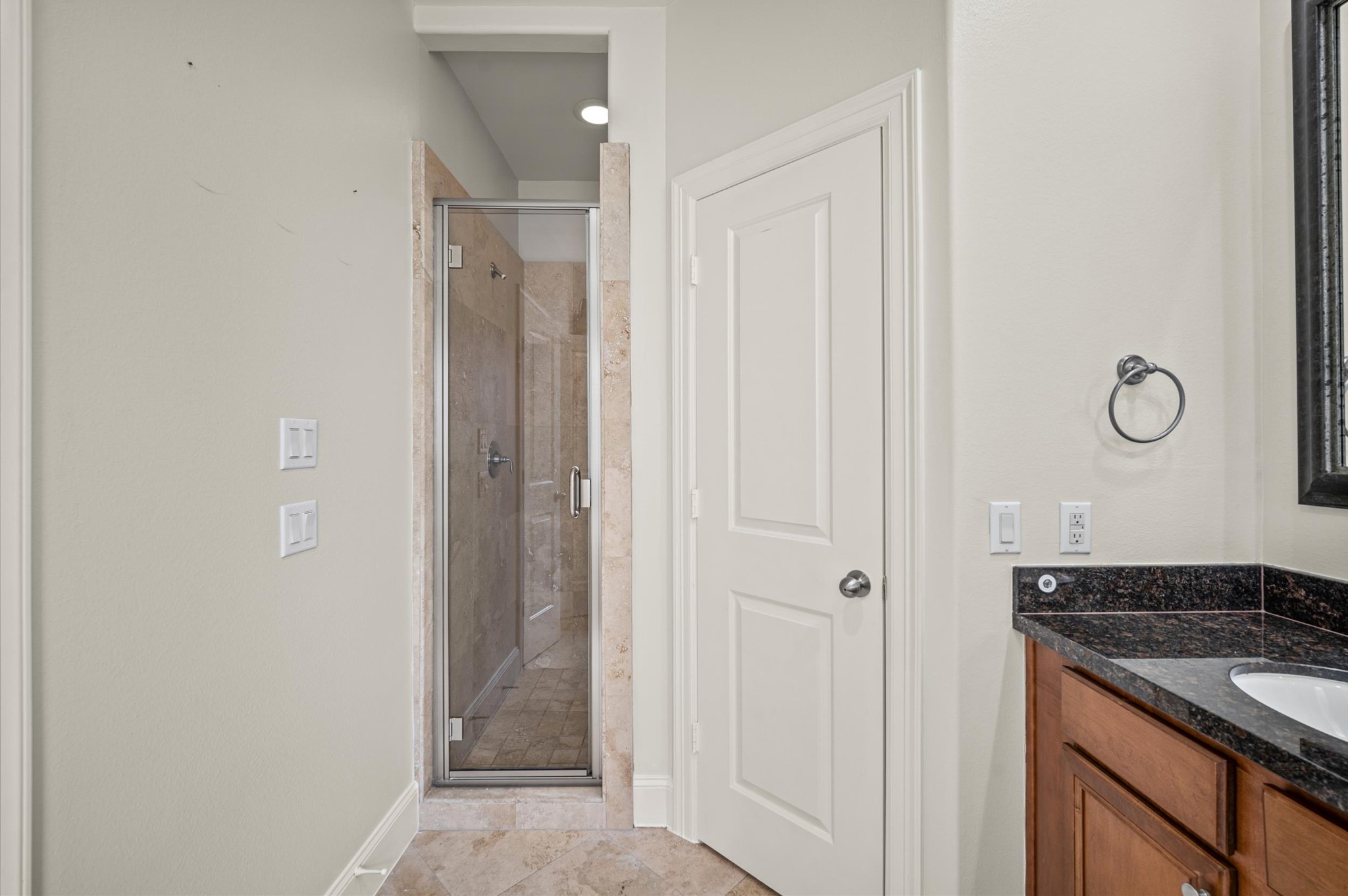 2923 Pease Street Property Photo 24