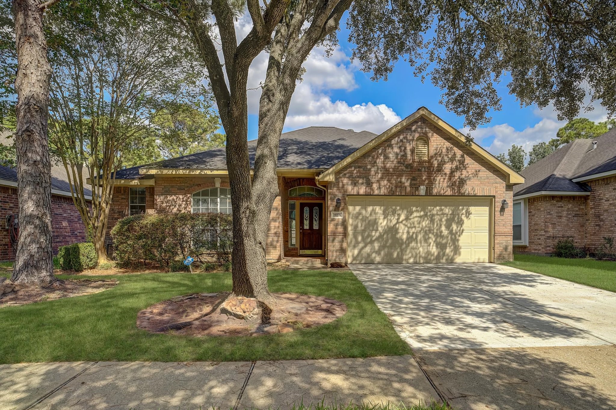 23778 River Place Drive Property Photo 2
