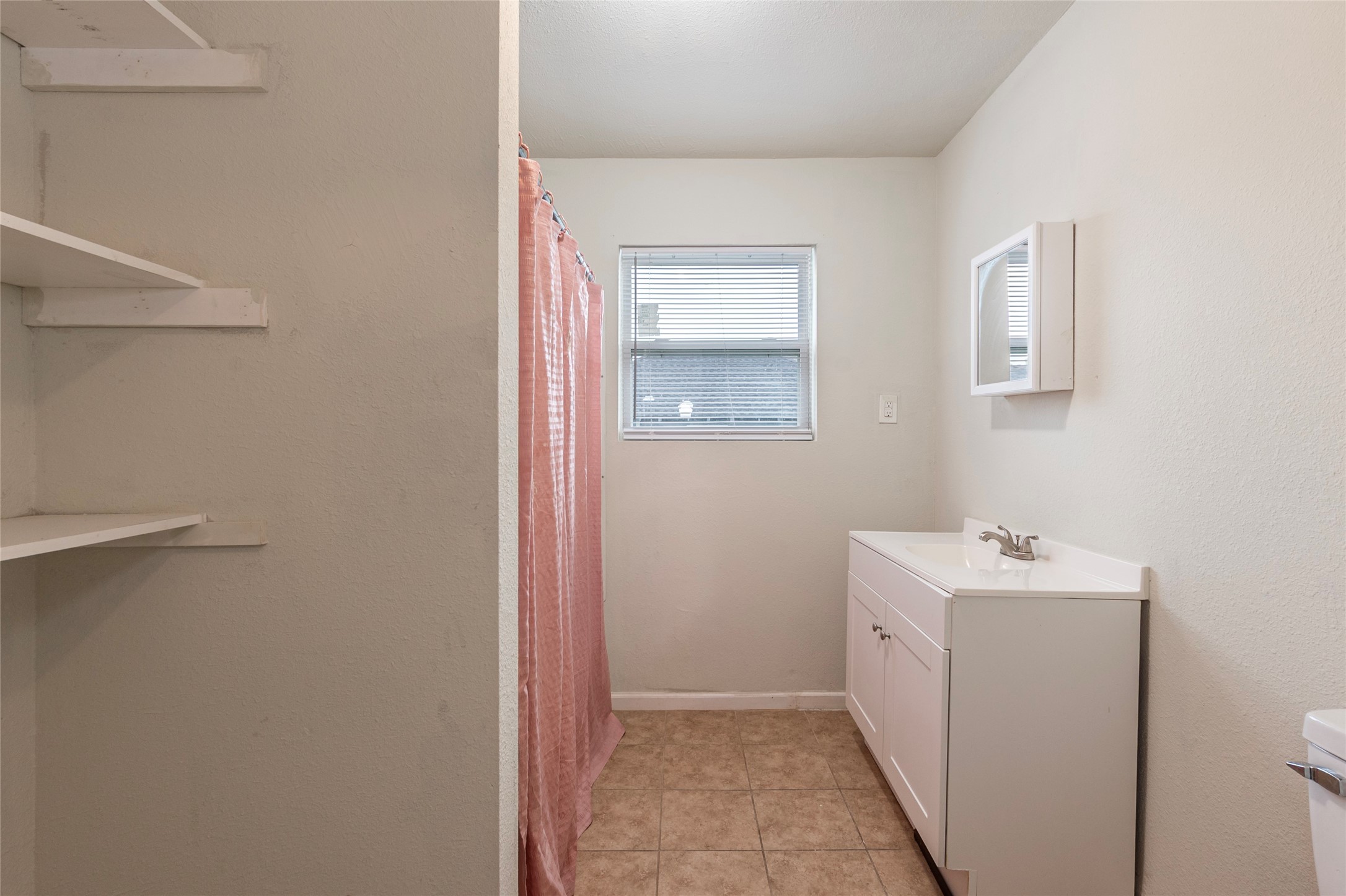 2801 Virginia Street A Property Photo 13