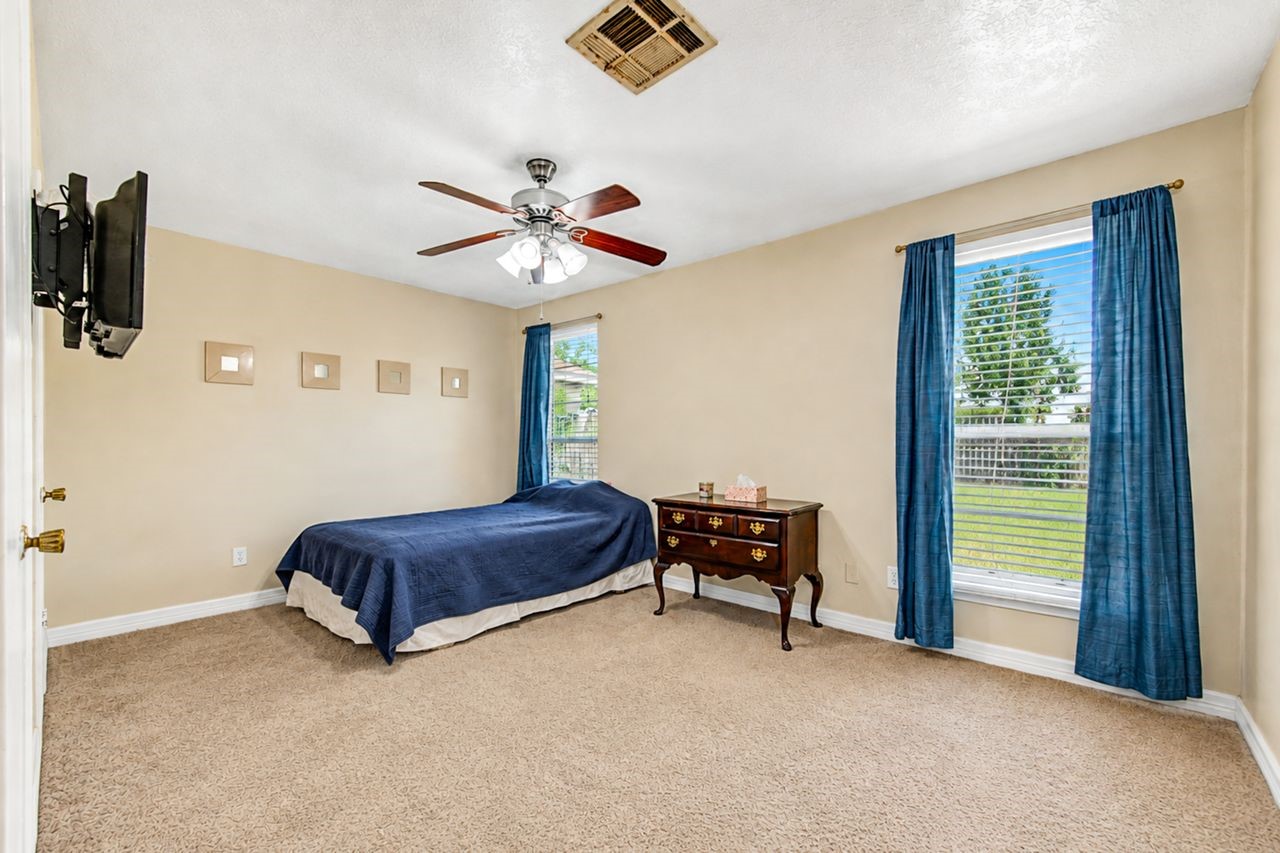 15107 Mcconn Street Property Photo 16