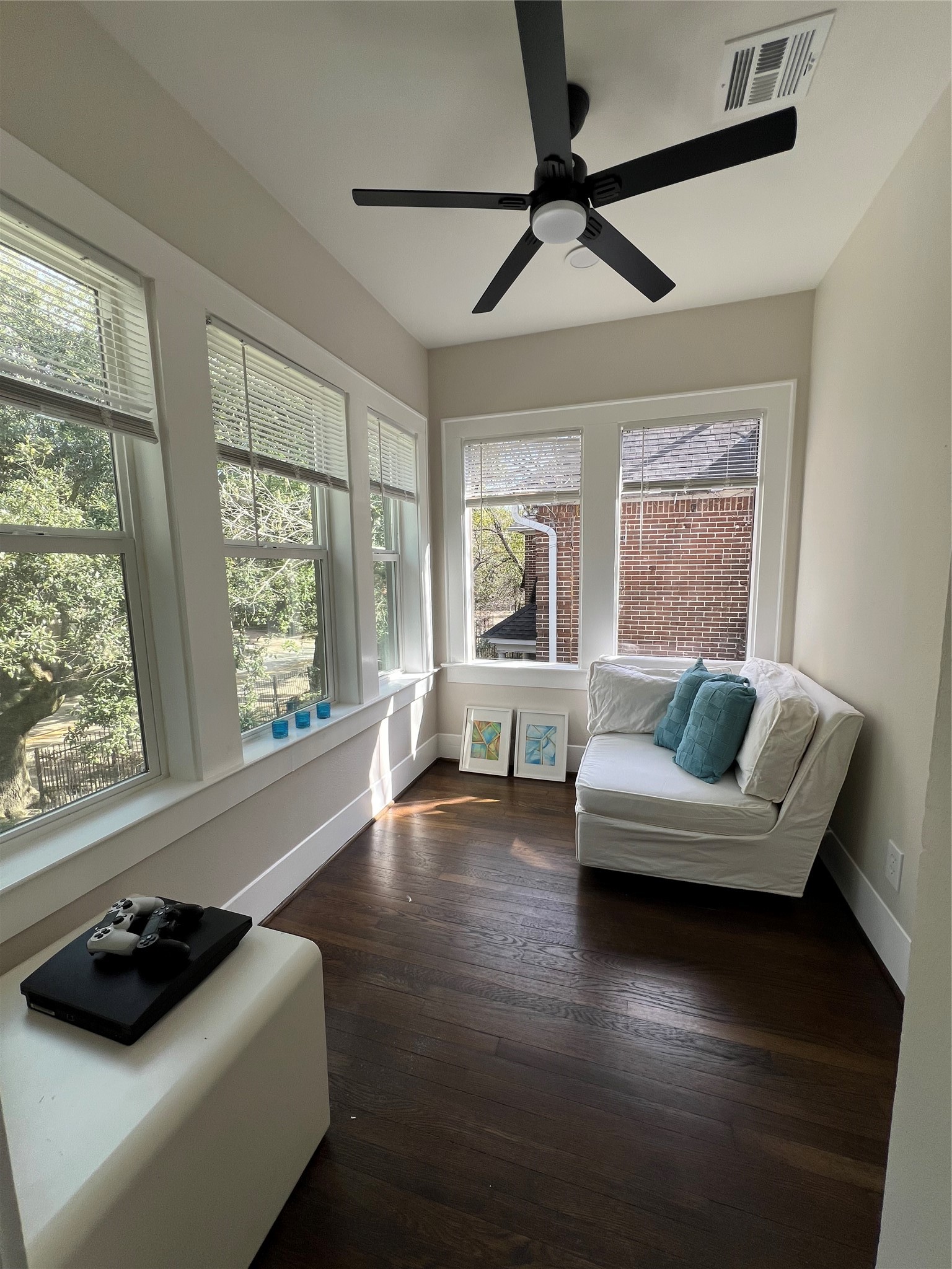 1911 Bissonnet Street Property Photo 10