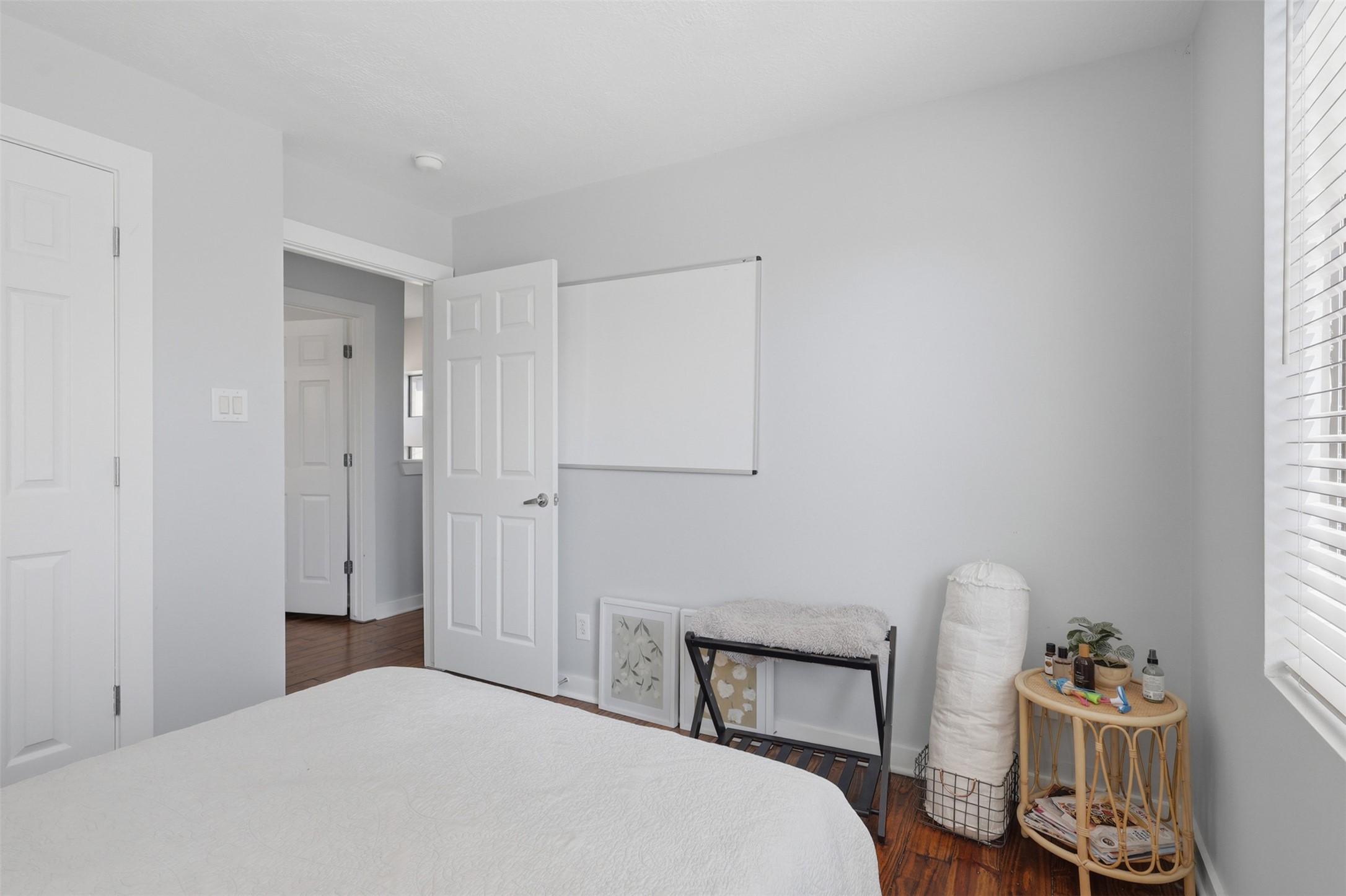 1326 W 24th Street A Property Photo 12