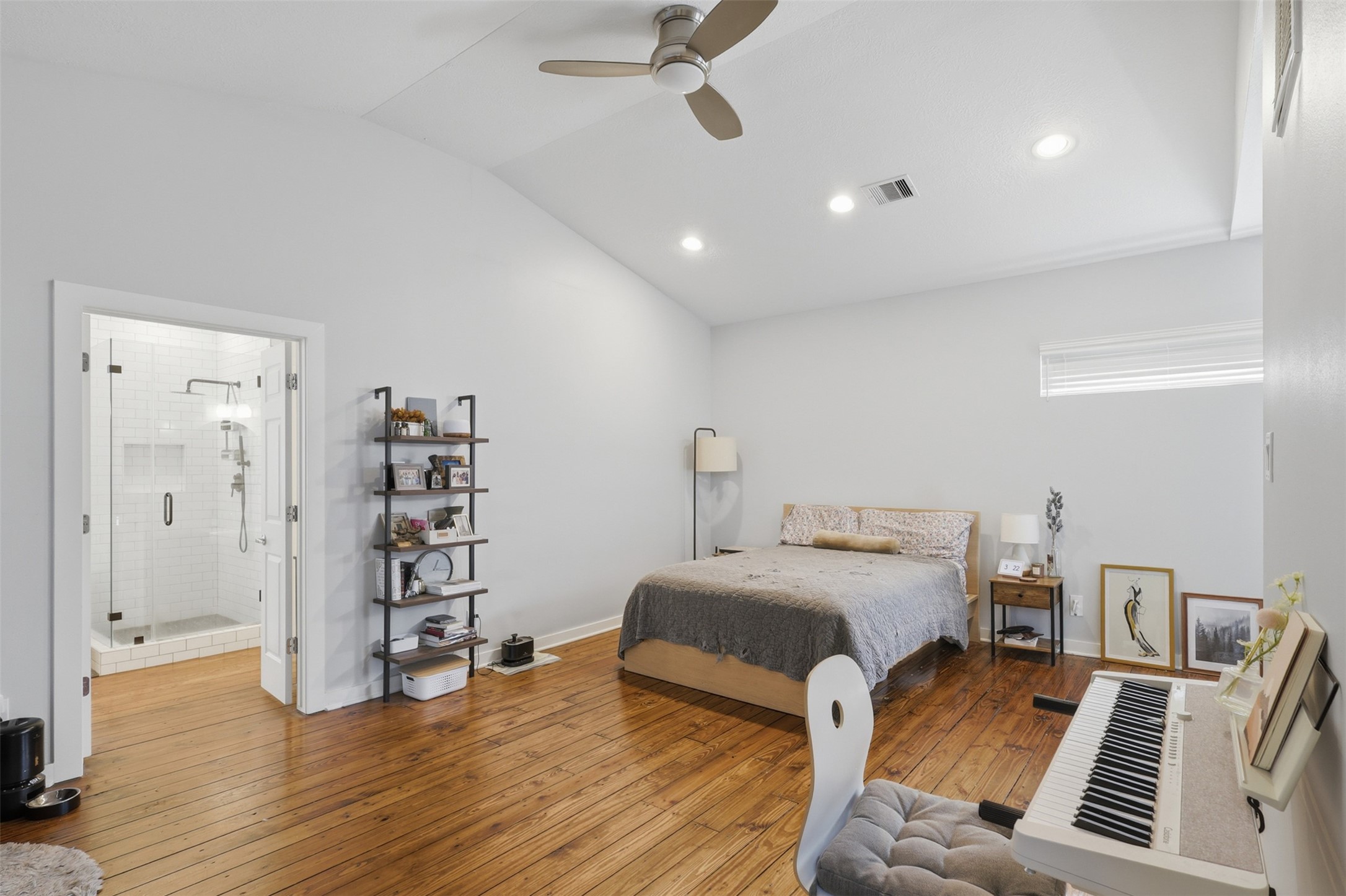 1326 W 24th Street A Property Photo 18