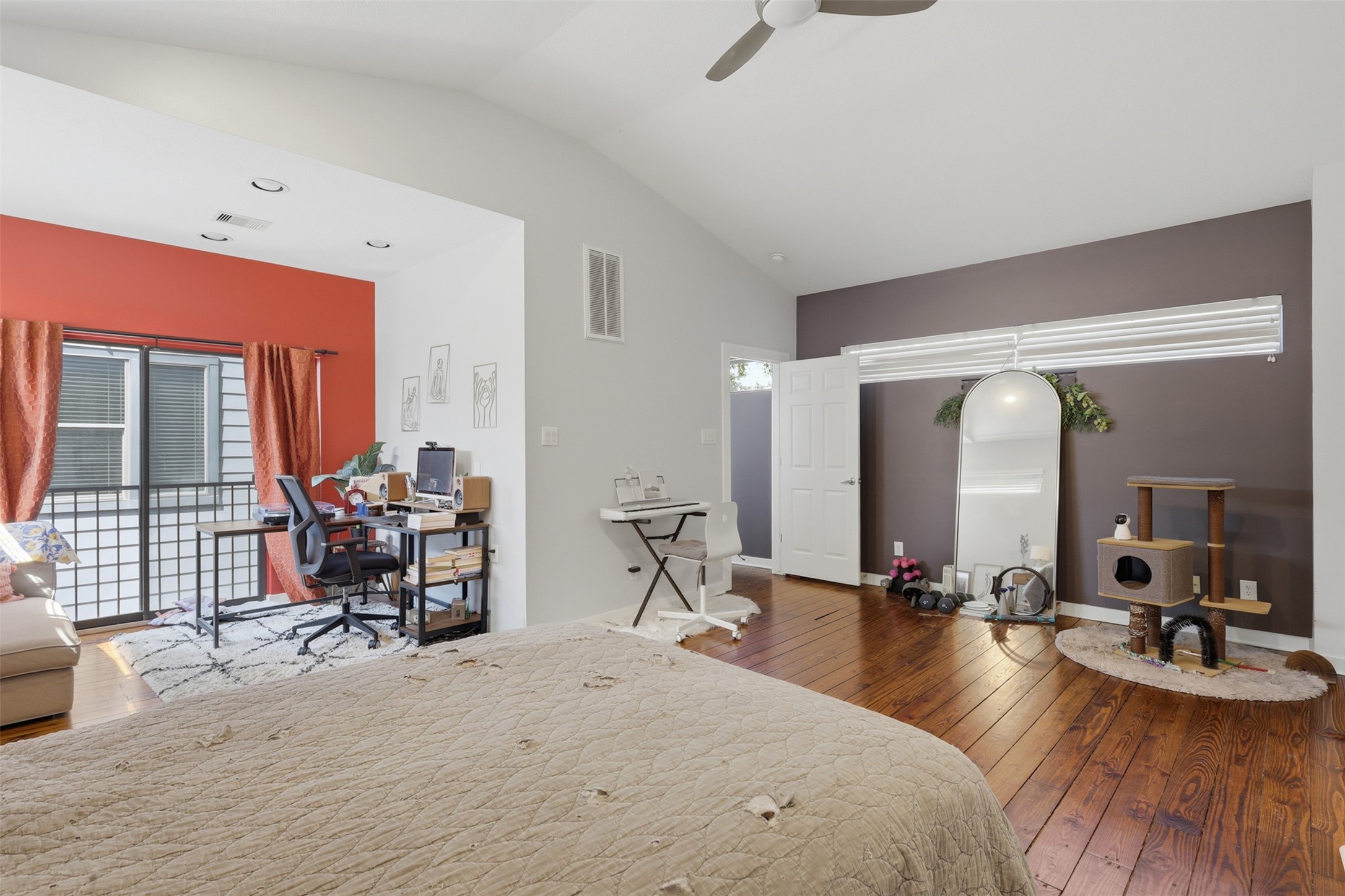 1326 W 24th Street A Property Photo 20
