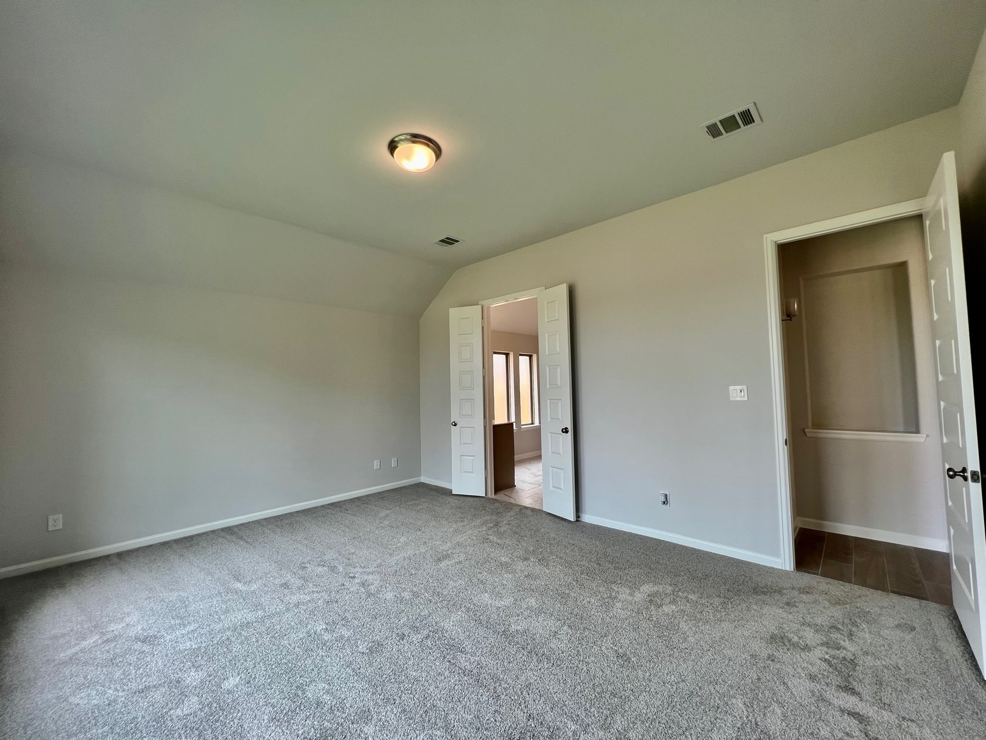 1351 Park Path Drive Property Photo 5