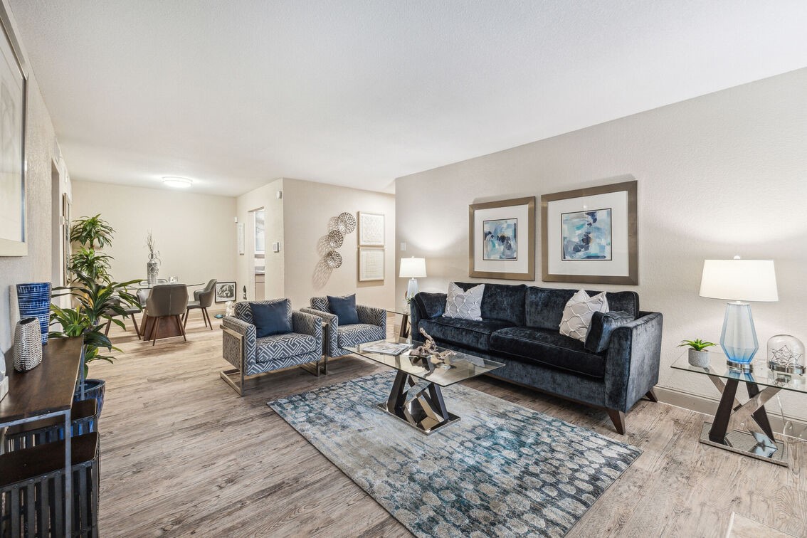 10751 Meadowglen Lane Kate Property Photo 7