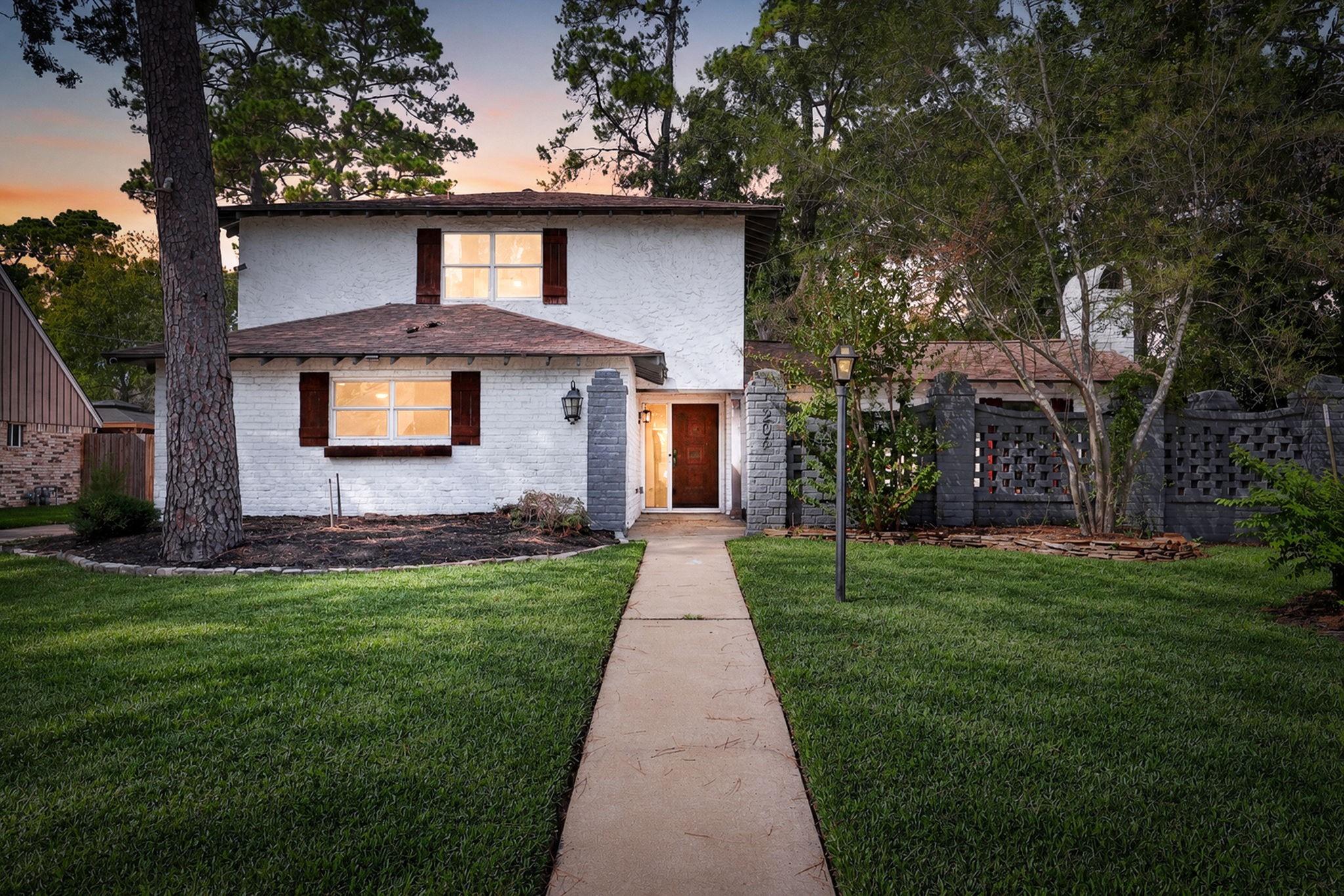 206 W North Hill Drive, Spring TX 77388 Property Photo 1