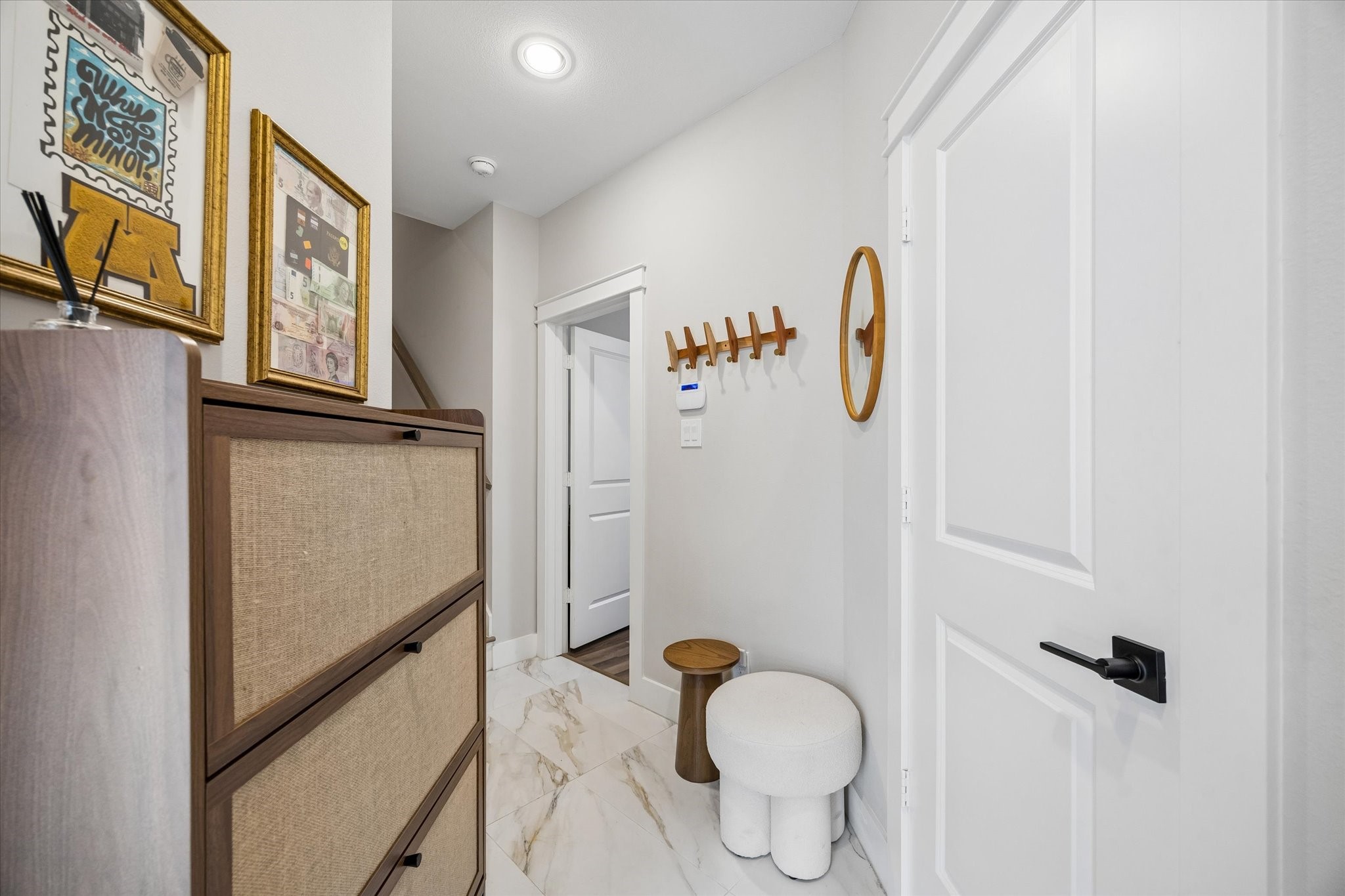 848 Fisher Street C Property Photo 18
