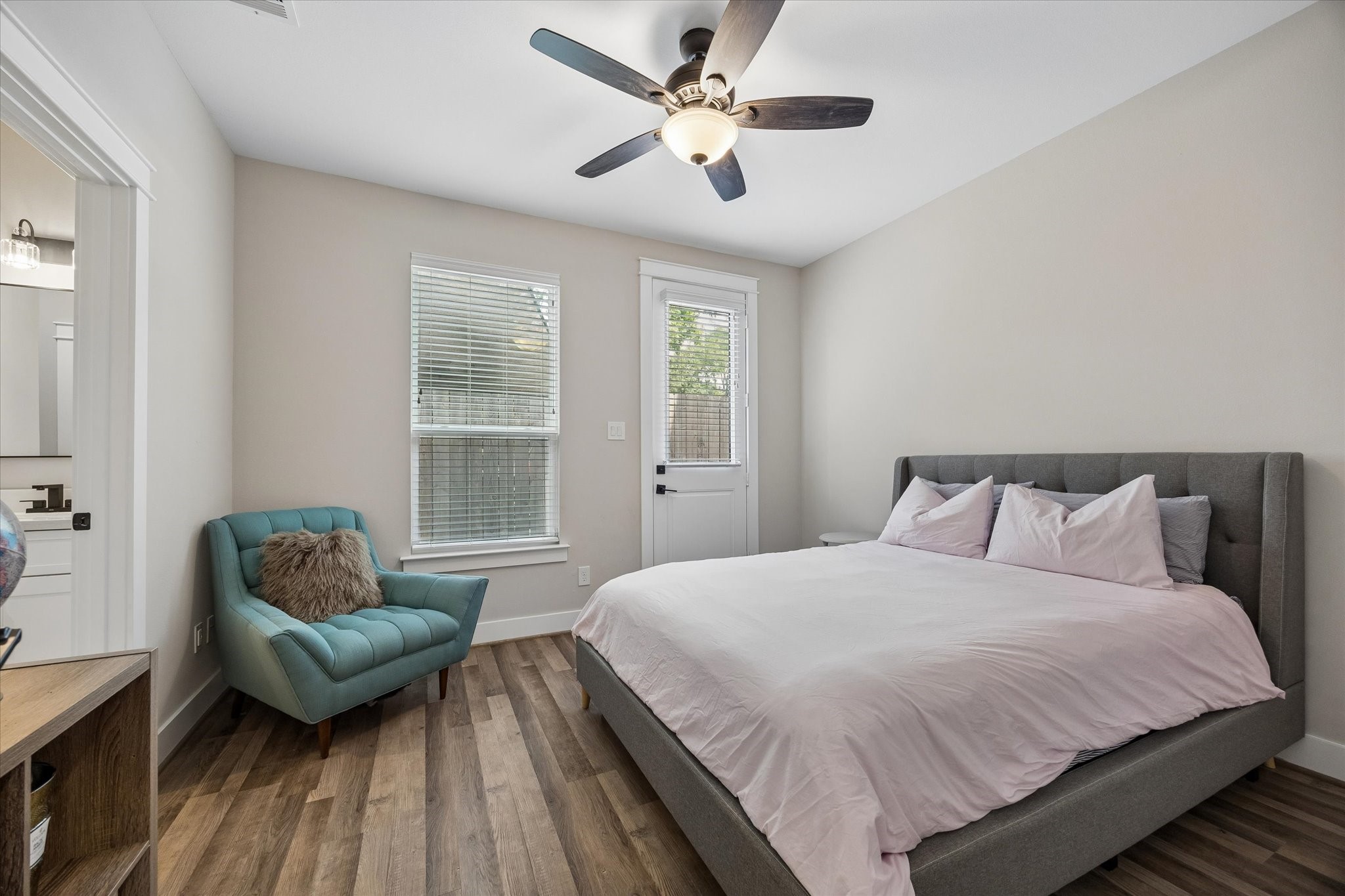 848 Fisher Street C Property Photo 19