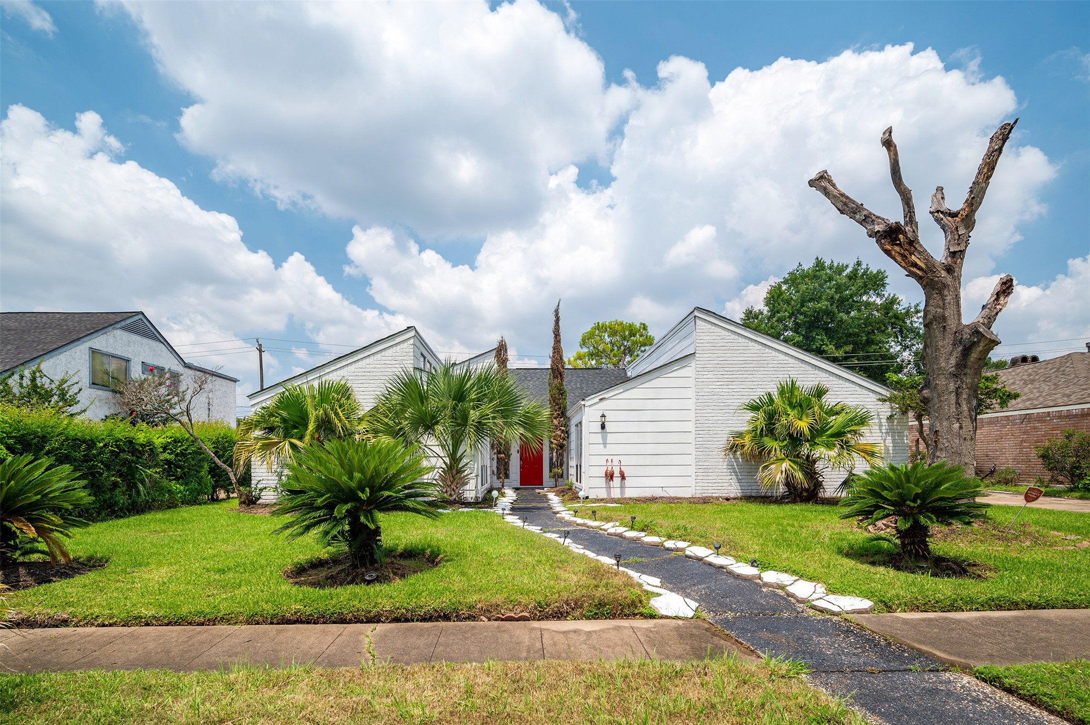 10730 Braes Bayou Drive Property Photo 1