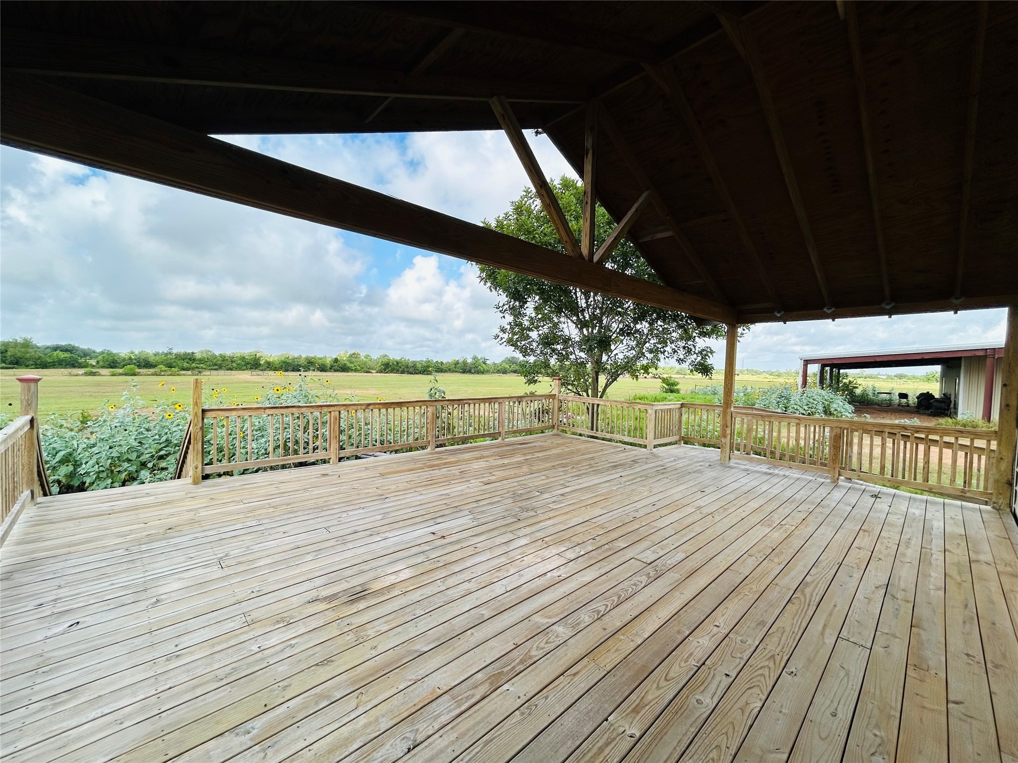 1240 Crooked Road Property Photo 7