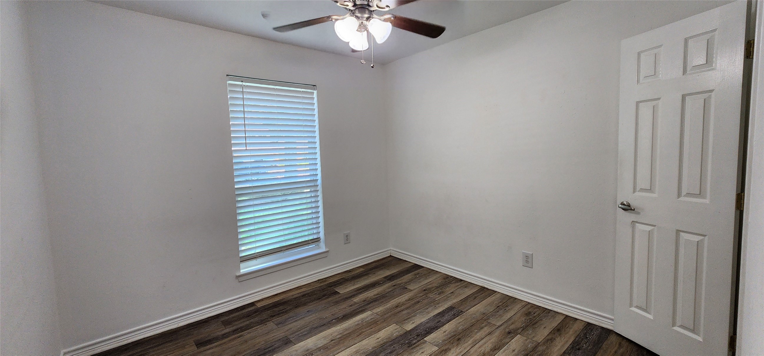 3123 Silver Falls Drive Property Photo 11