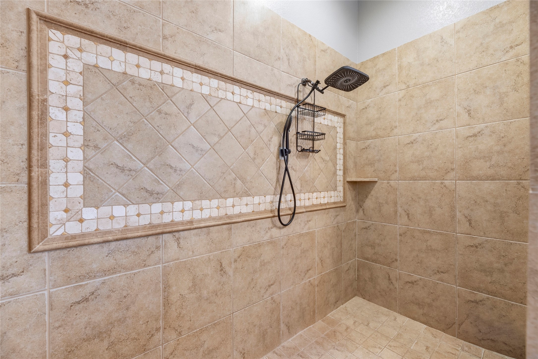 6115 Duke Trail Lane Property Photo 27