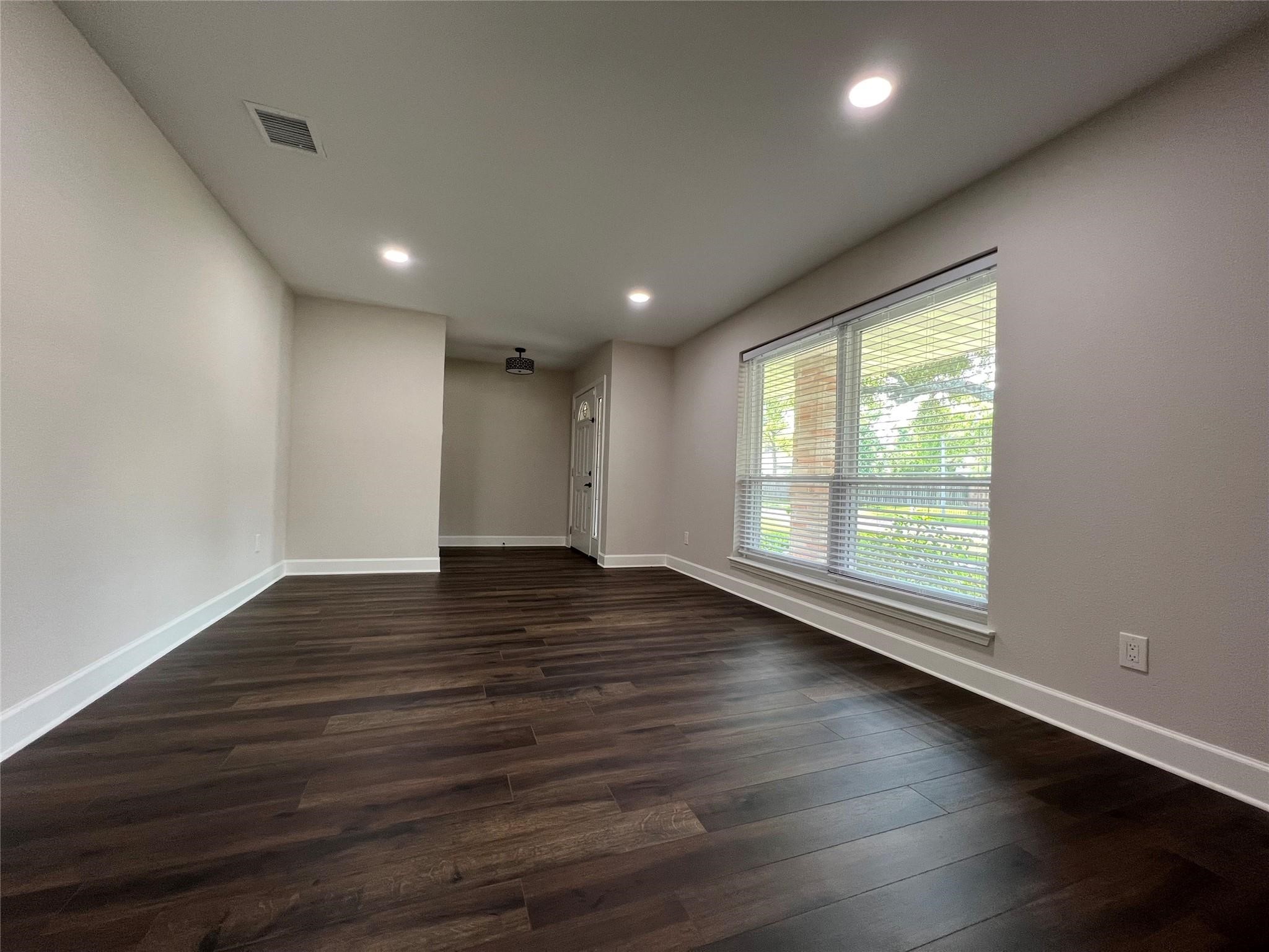 10903 Albury Drive Property Photo 5