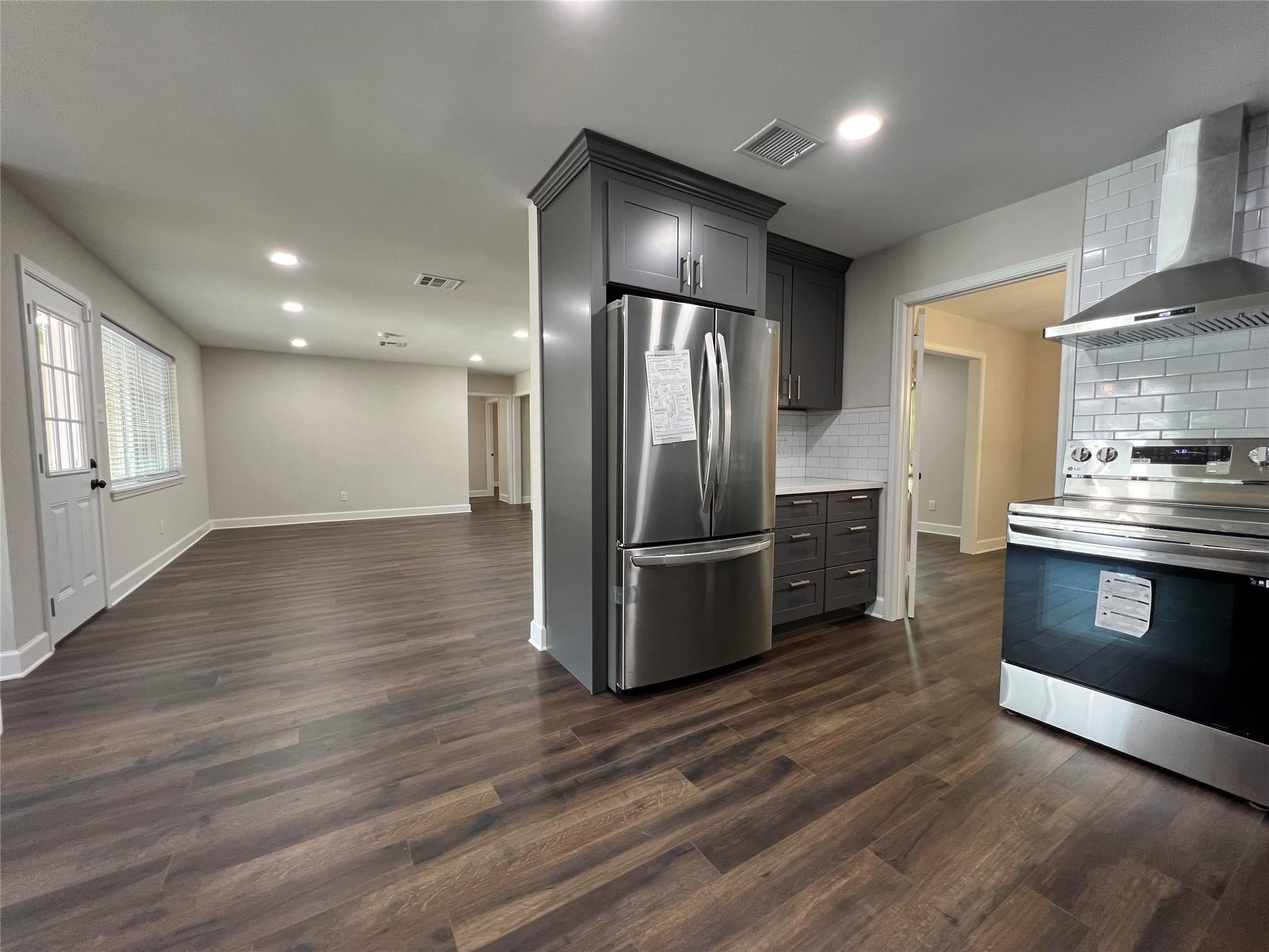 10903 Albury Drive Property Photo 10