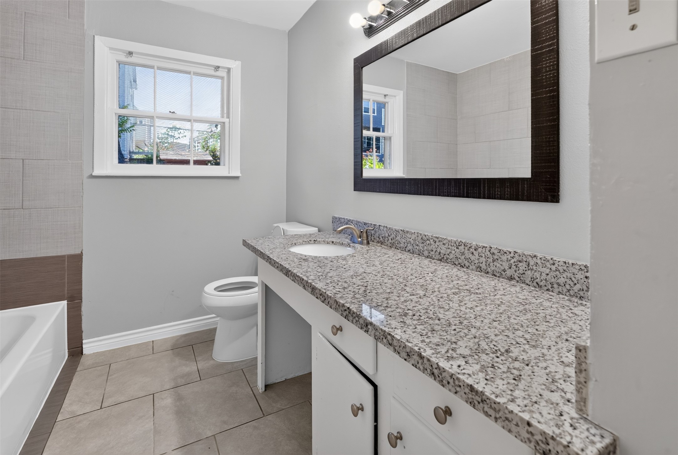 1409 Wycliffe Drive Property Photo 18