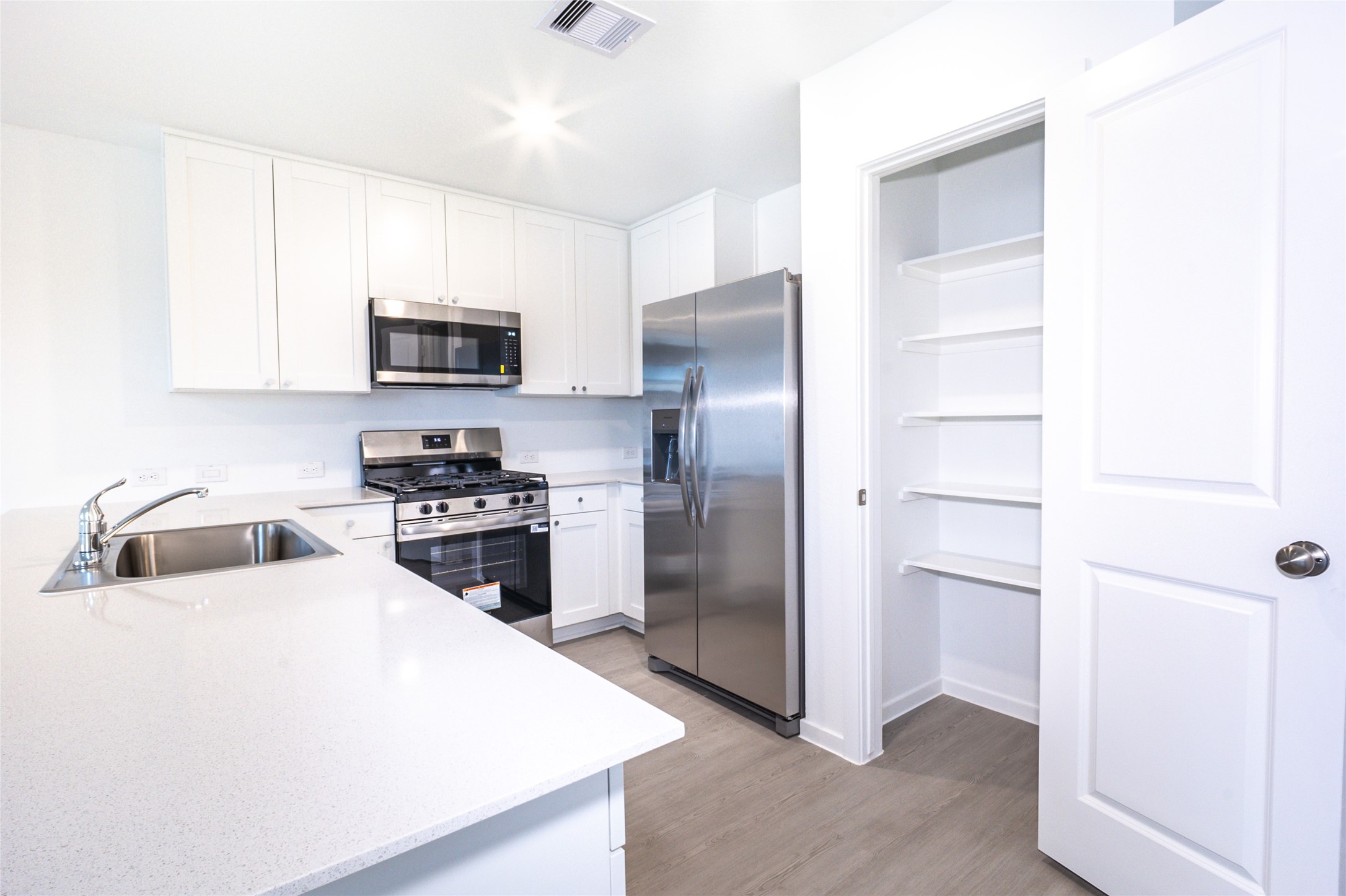 5610 Shelford Birch Drive Property Photo 8