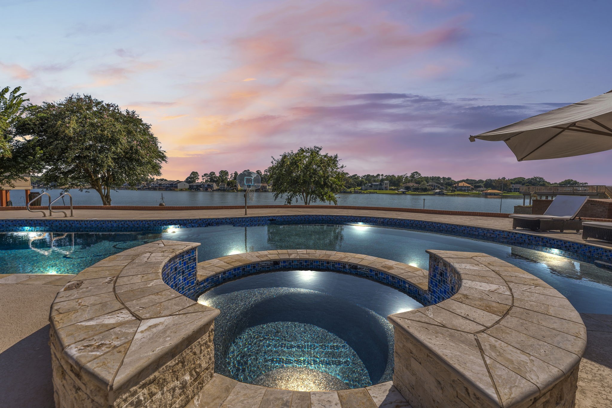 40 La Jolla Circle Property Photo 4