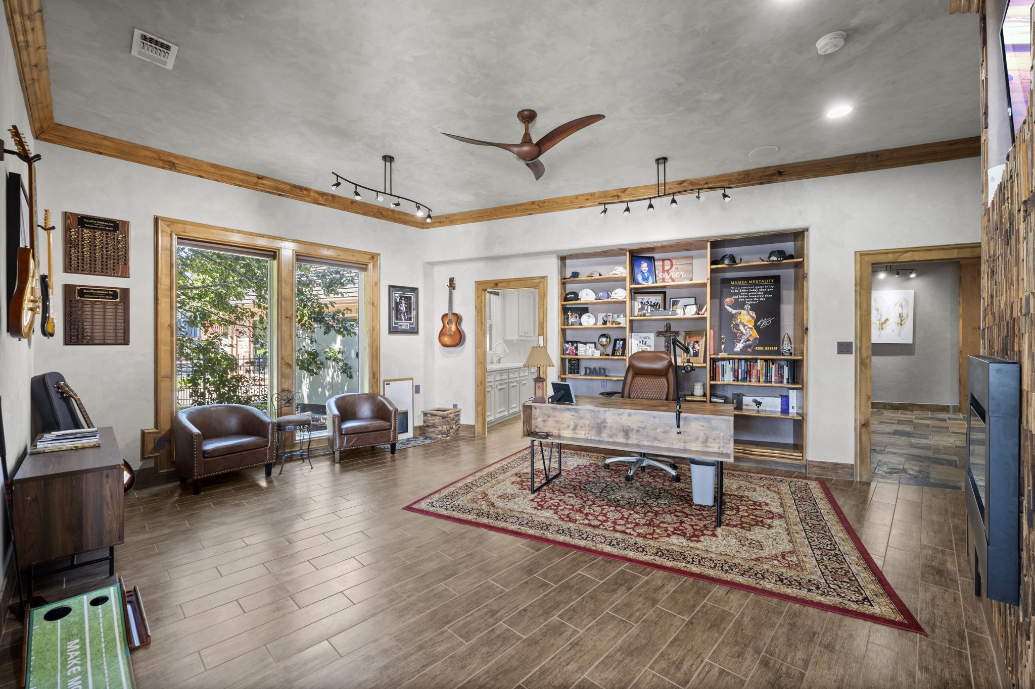 40 La Jolla Circle Property Photo 21