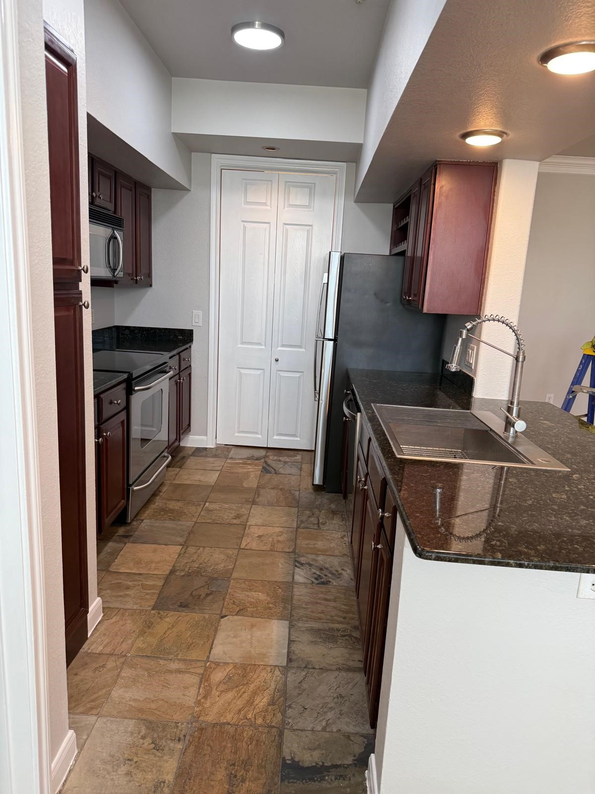 7575 Kirby Drive 2226 Property Photo 13