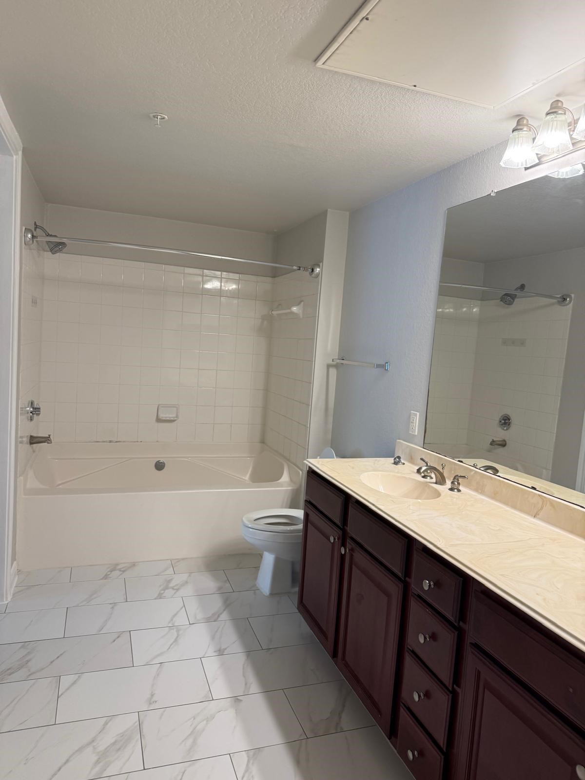 7575 Kirby Drive 2226 Property Photo 19