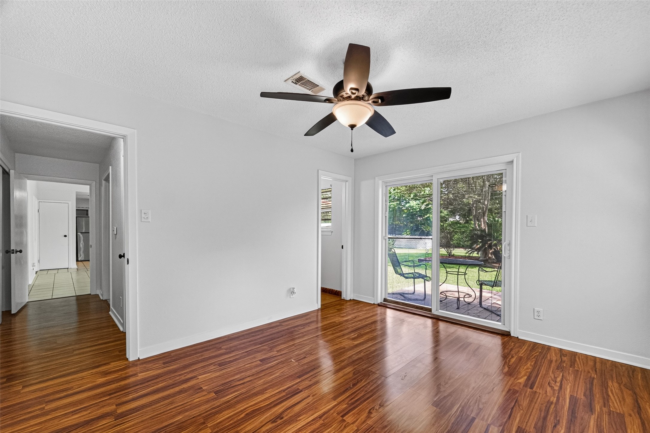 5114 Beechnut Street Property Photo 17