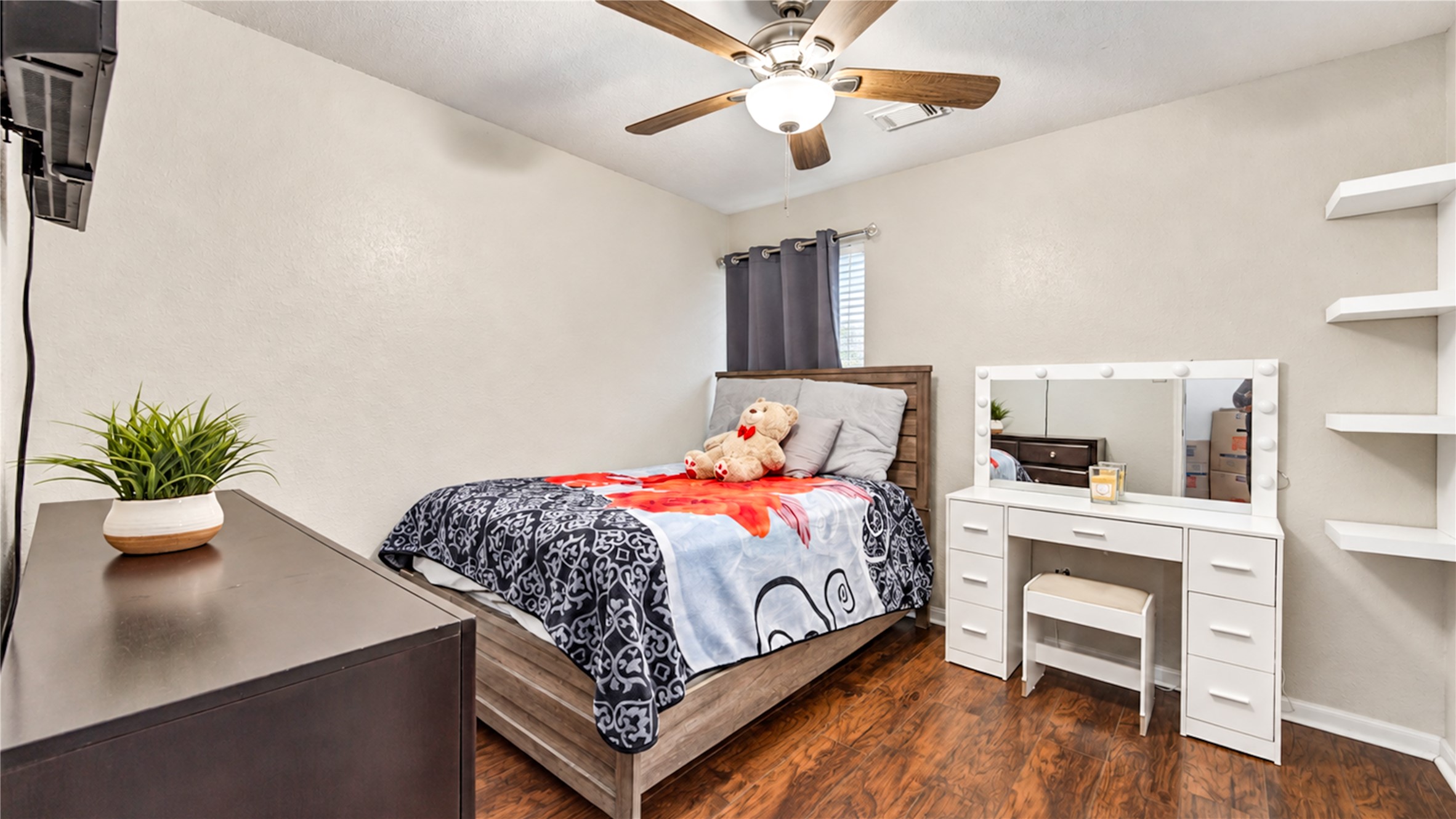 17111 Burrowdale Court Property Photo 18